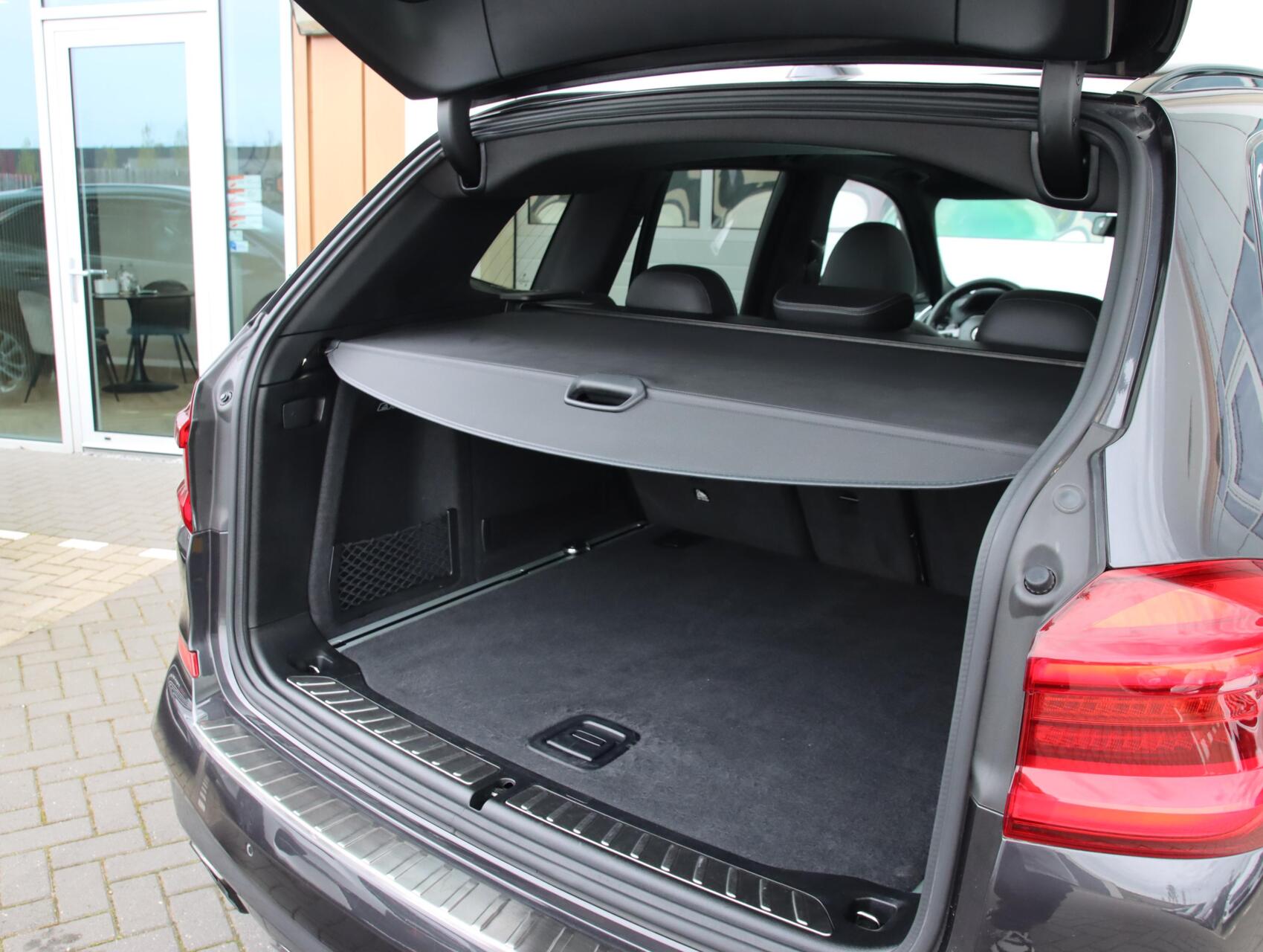 Foto van BMW X3 M40i