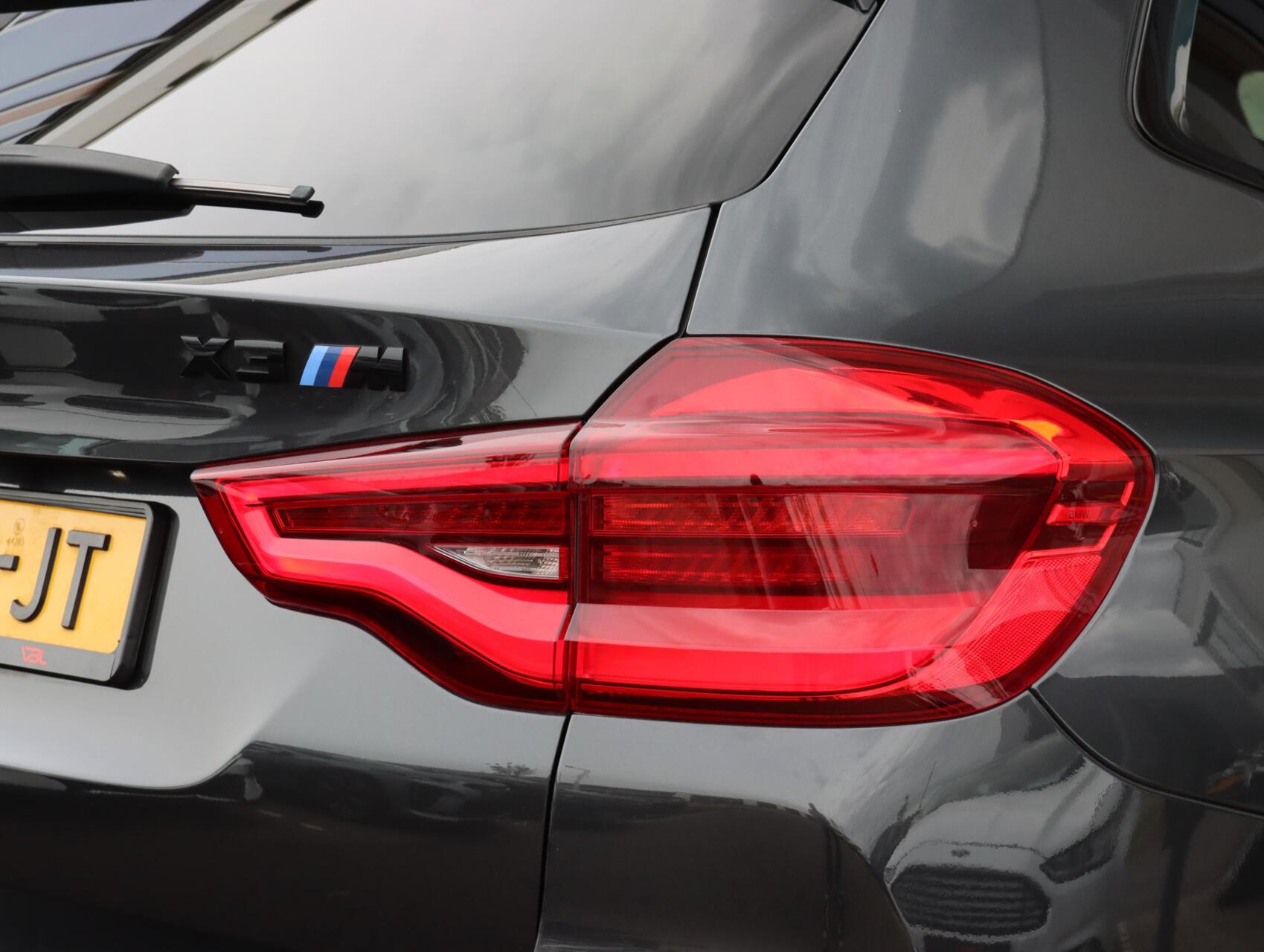 Foto van BMW X3 M40i