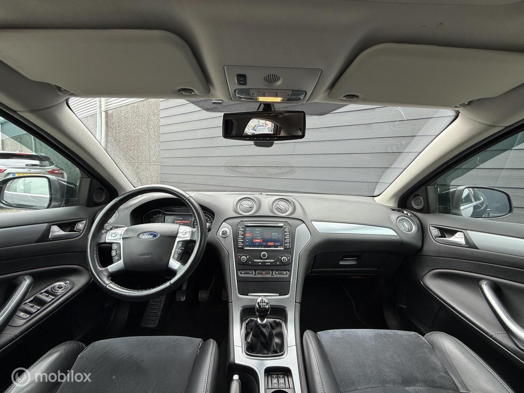 Foto van Ford Mondeo
