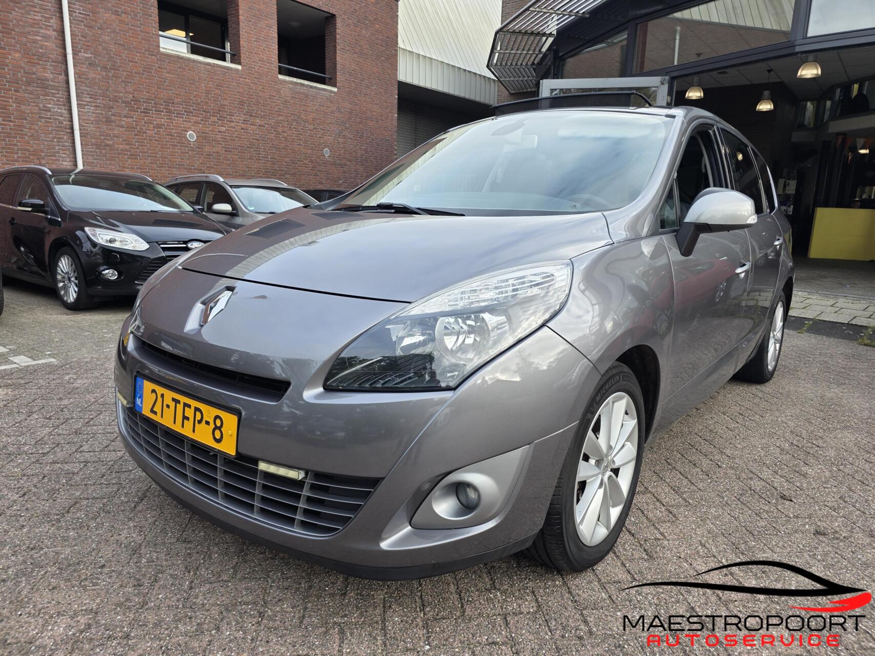 Renault Megane Scenic 1.4 TCE Parisienne 2012 - voorkant