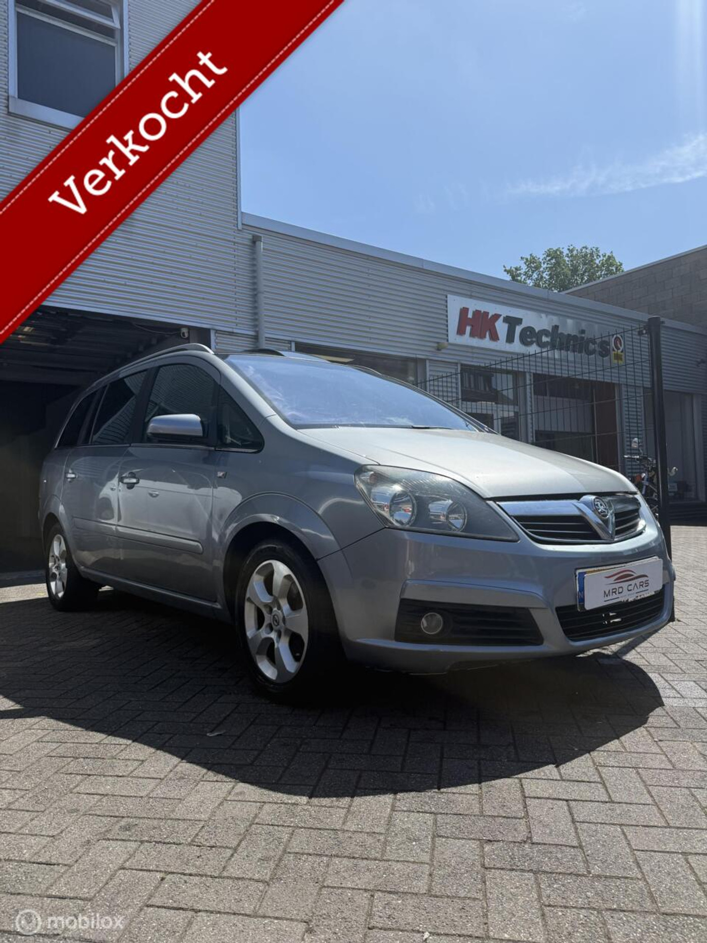 Opel Zafira 1.8 Executive 2005 - voorkant