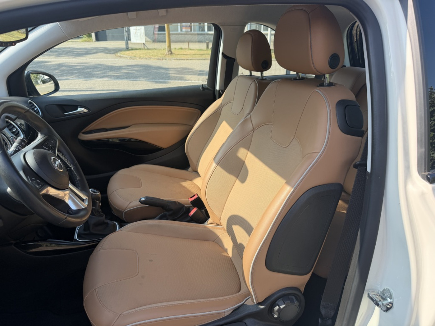 Foto van Opel Adam