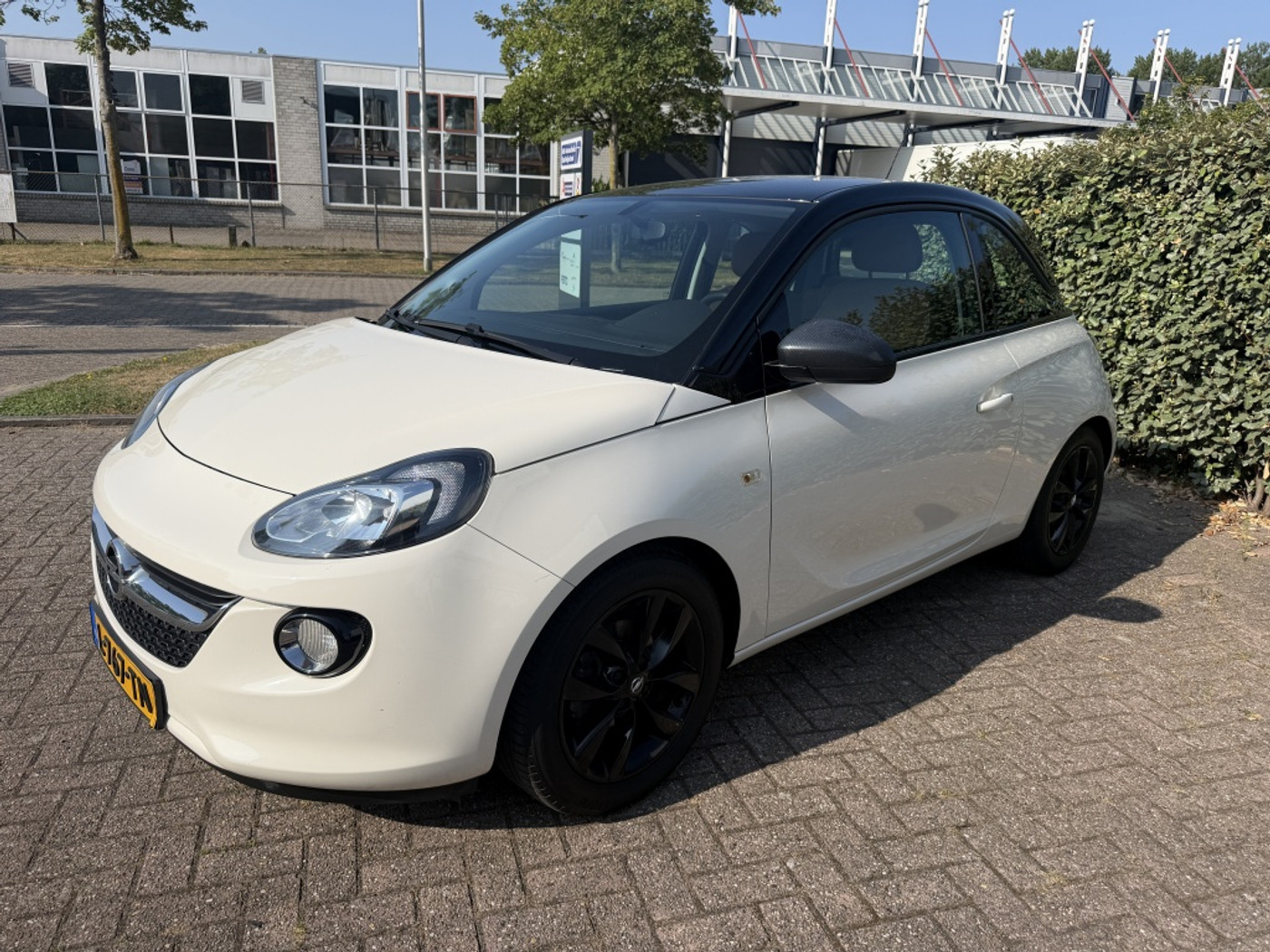 Opel Adam 1.2 Jam Favourite Cruise/sterrenhemel/half leder 2018 - voorkant