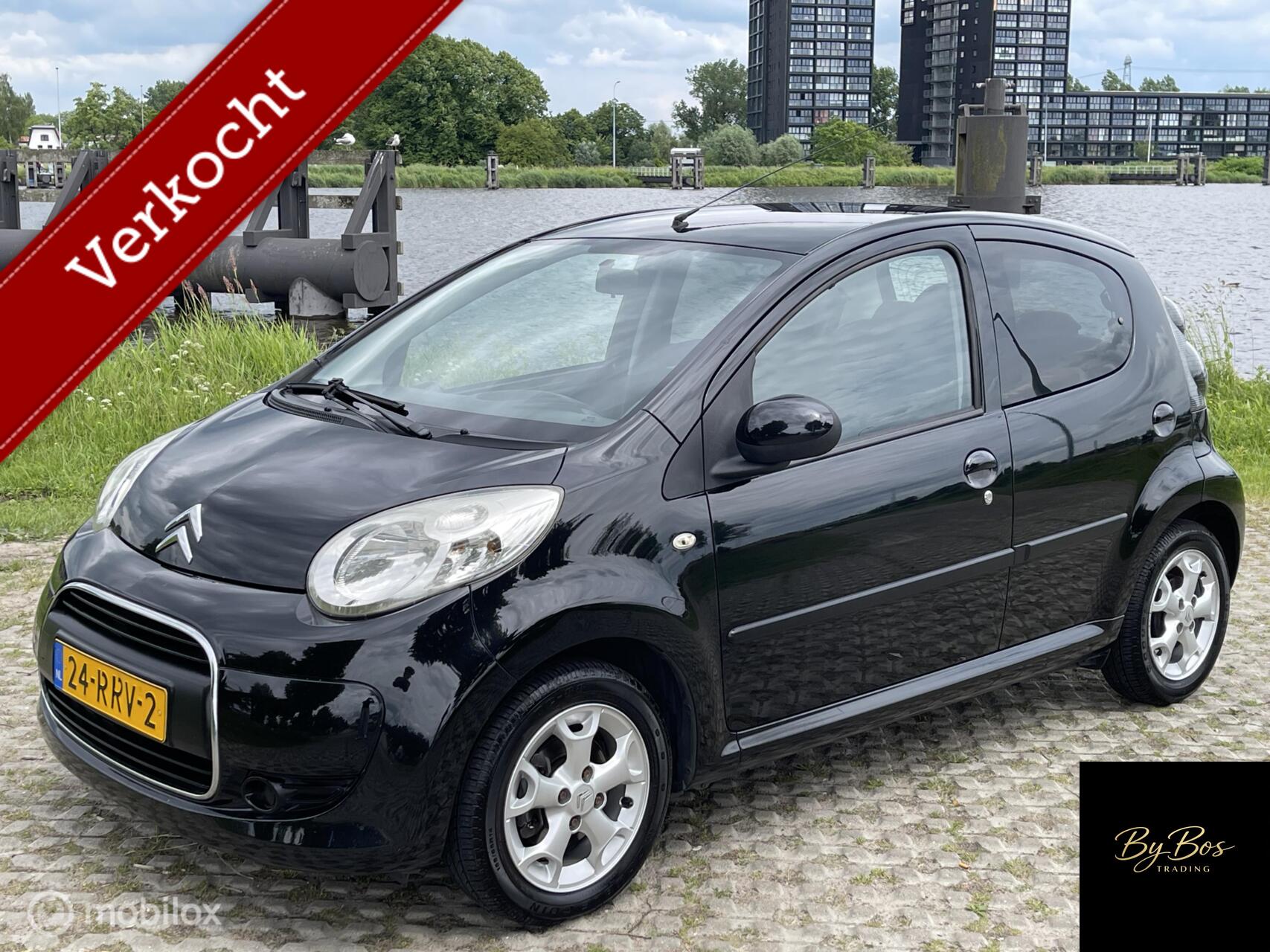 Citroen Citroen C1 1.0-12V Exclusive 5-Drs Airco Toerenteller LMV 2011 - voorkant