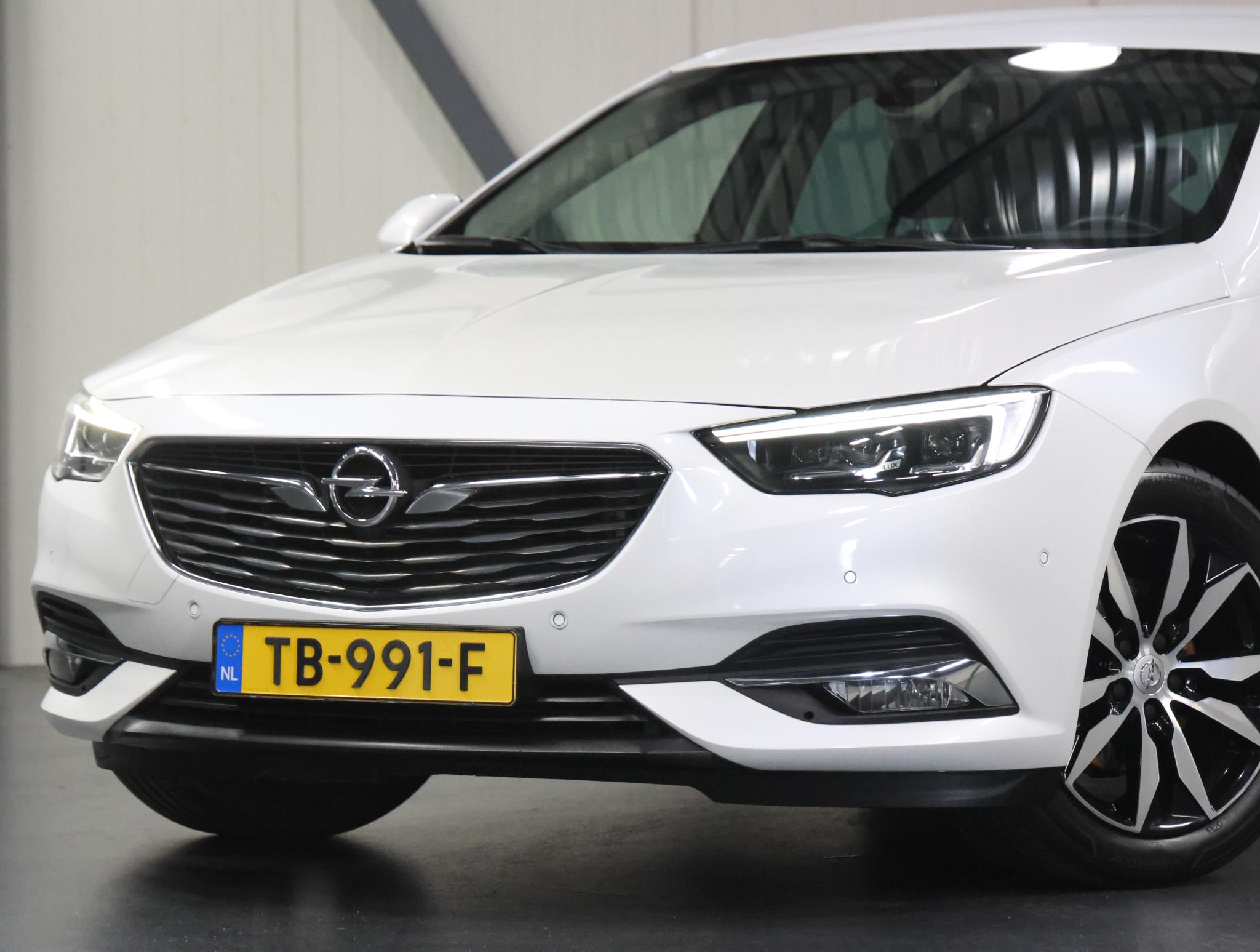 Foto van Opel Insignia Grand Sport