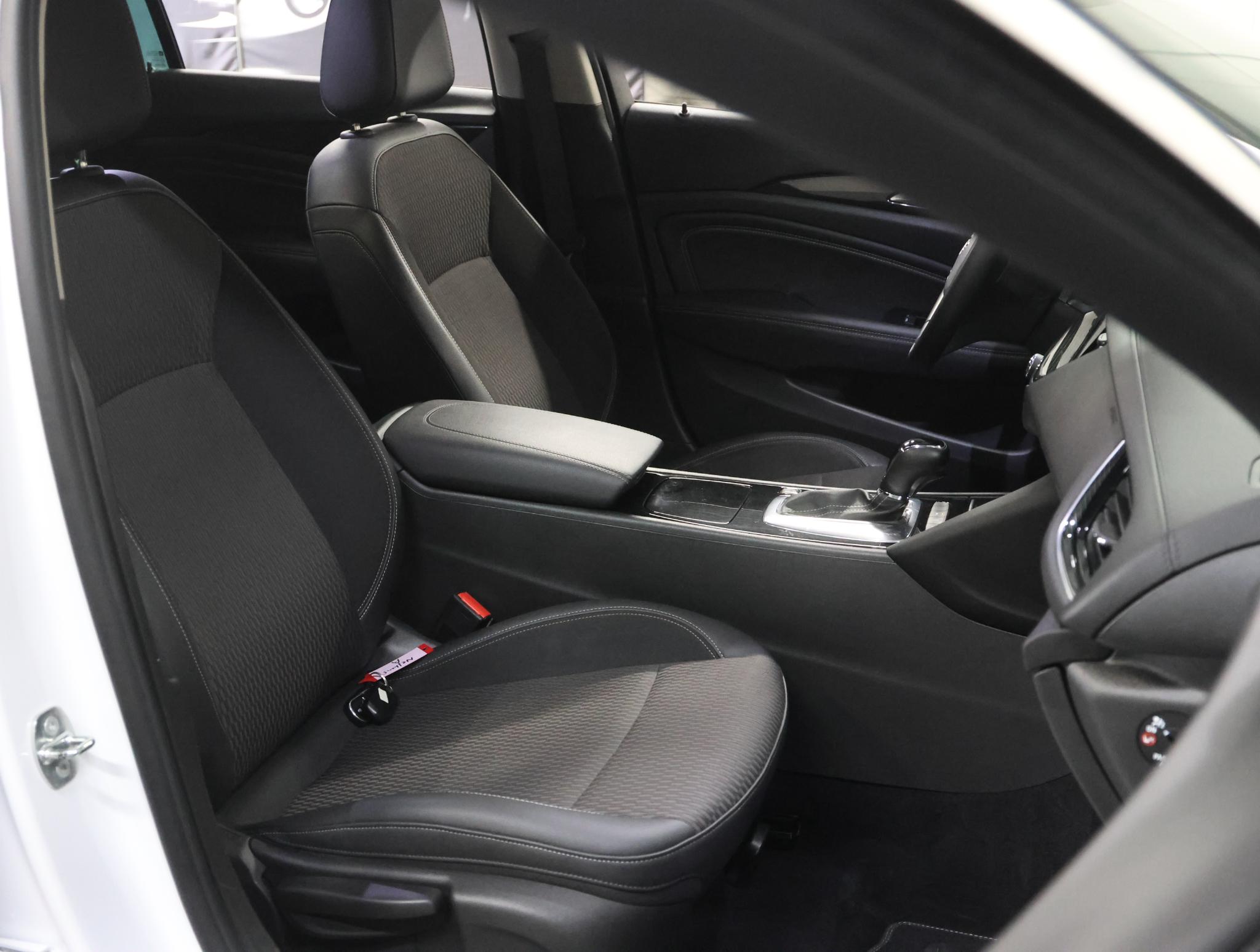 Foto van Opel Insignia Grand Sport