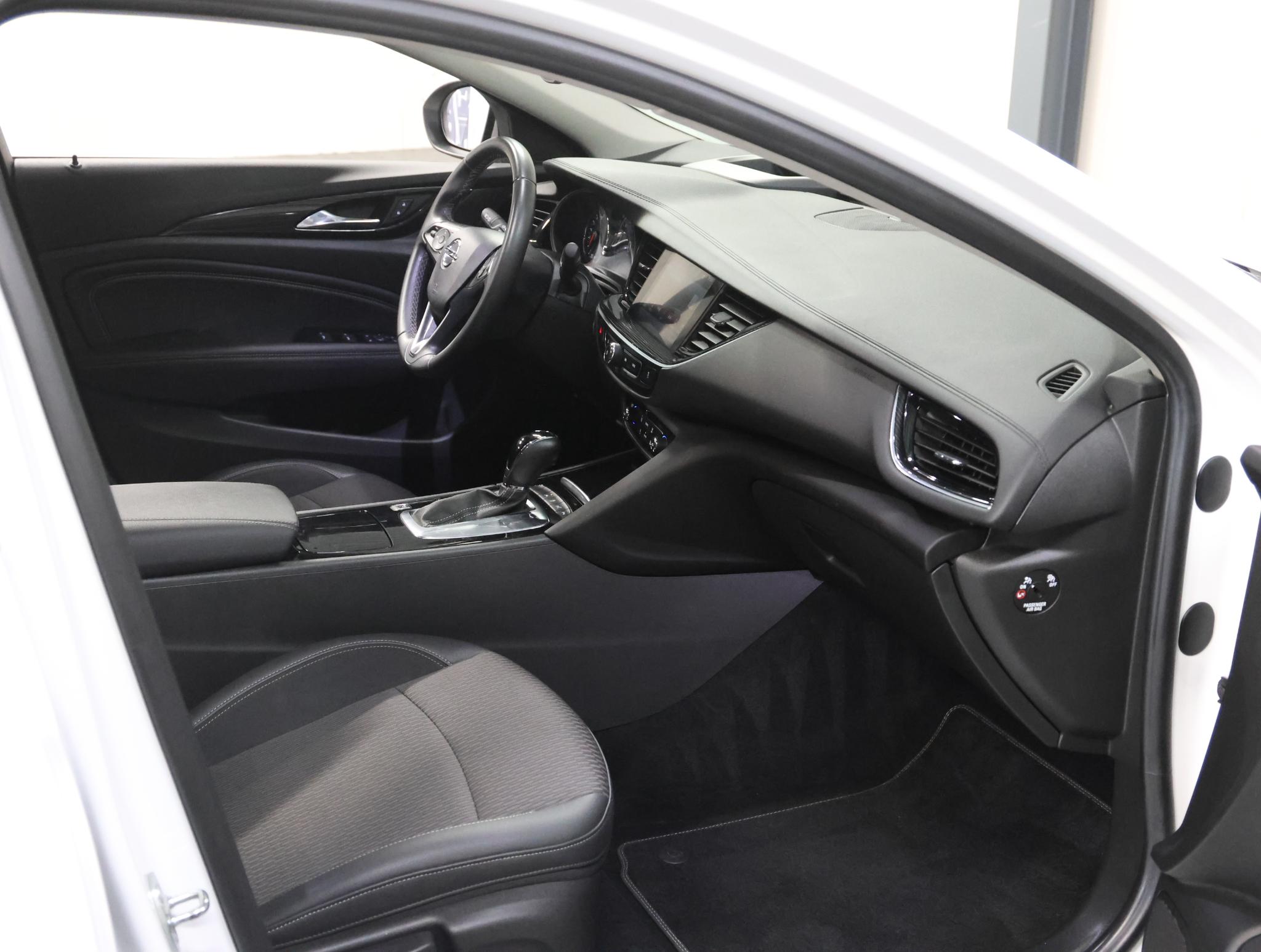Foto van Opel Insignia Grand Sport