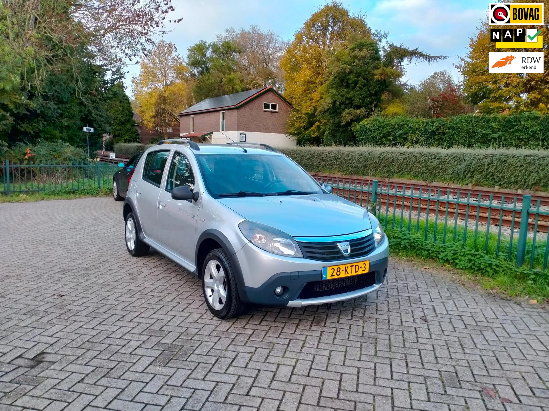 Dacia Sandero 1.6 Stepway Airco trekhaak ALLINPRIJS 2010 - voorkant
