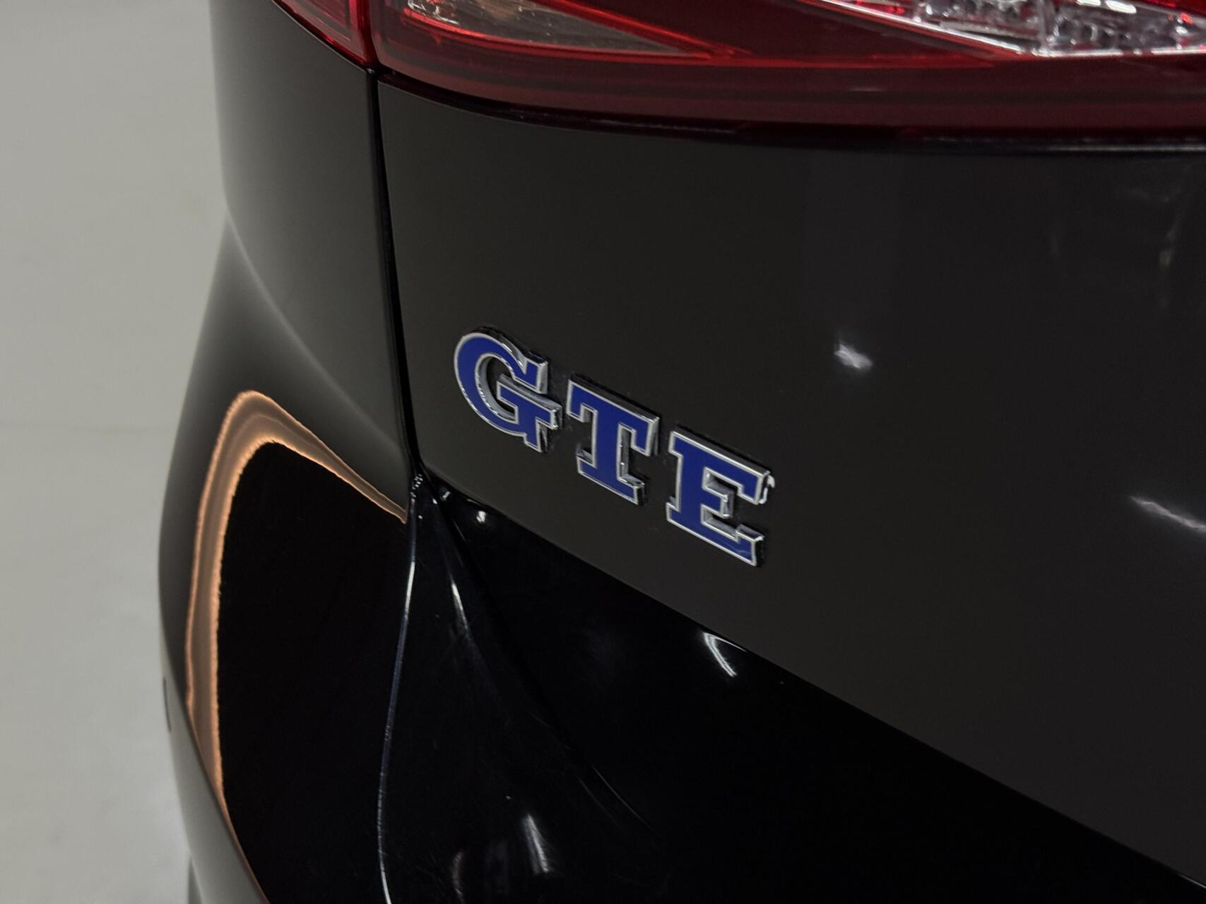 Foto van Volkswagen Golf GTE