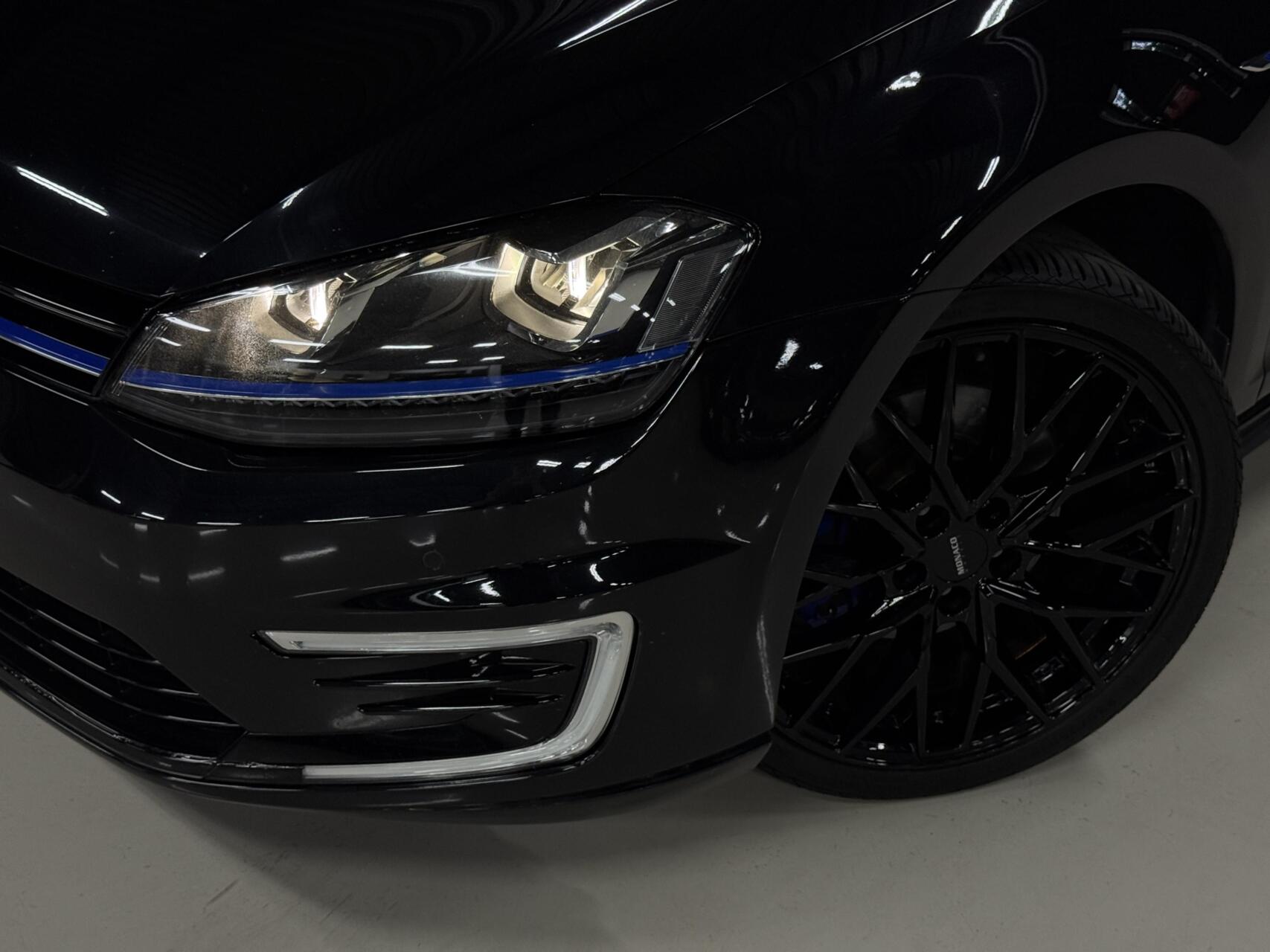 Foto van Volkswagen Golf GTE