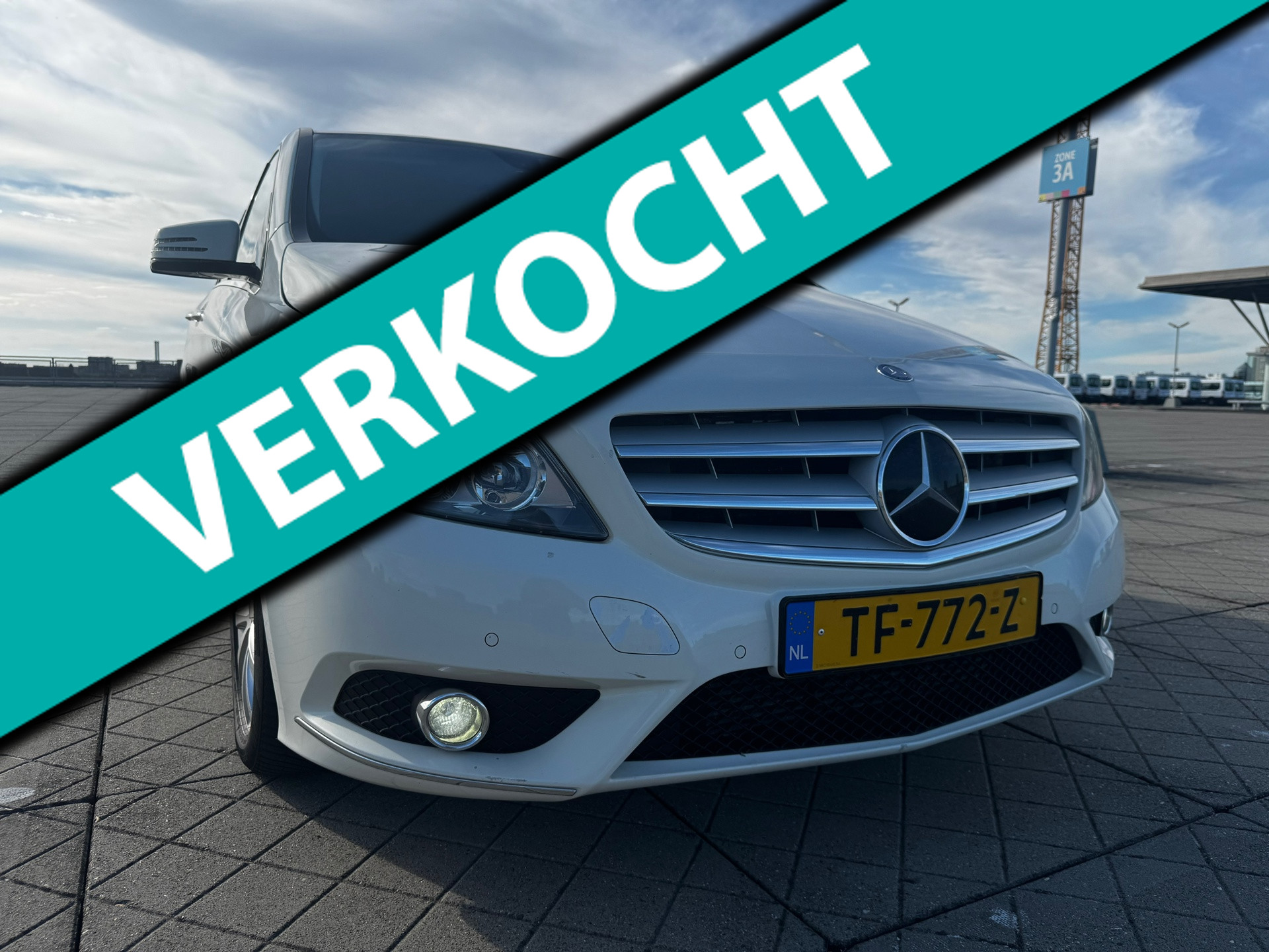 Mercedes-Benz B 180 CDI 180 CDI Ambition AIRCO CRUISE TREKH 2013 - voorkant