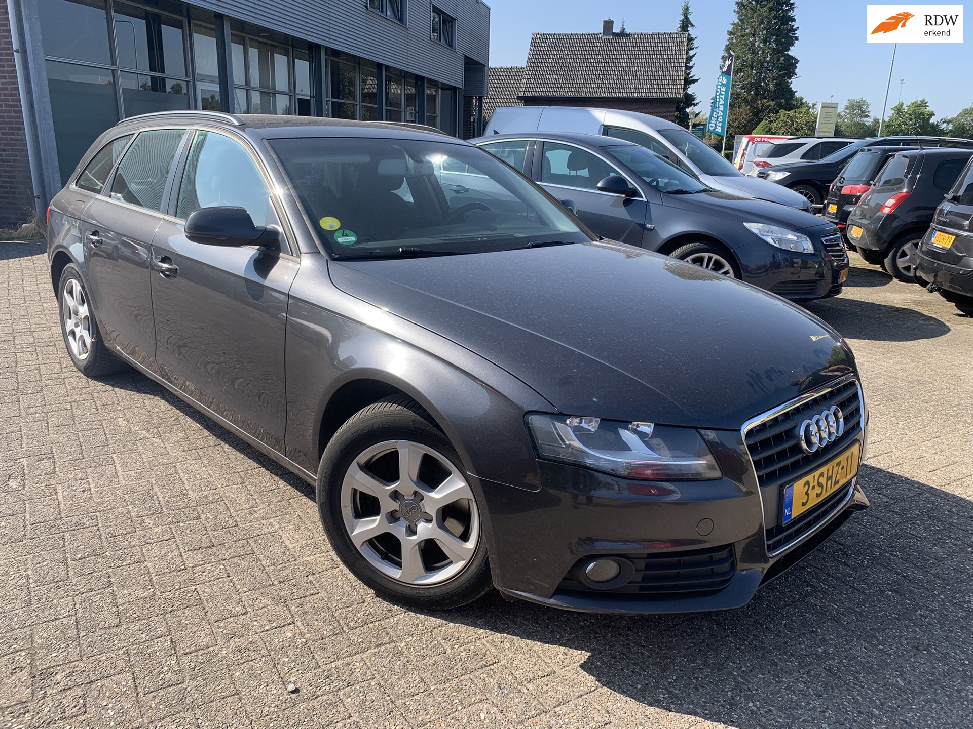Audi Audi A4 2.0 TDI 2009  BRANDSTOFPOMP SCHADE € 1.950.- ZO WEG 2009 - voorkant