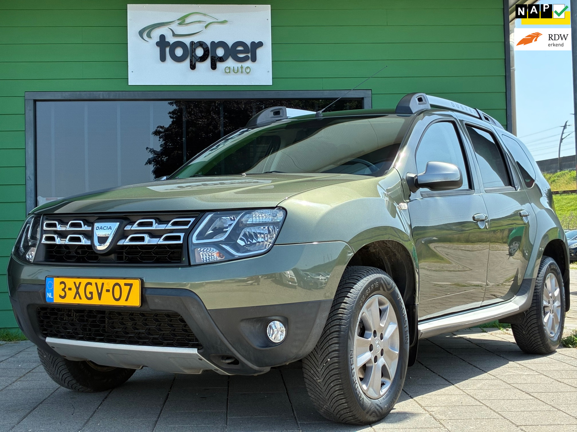 Dacia Duster 1.2 TCe 4x2 Lauréate| 2e Eigenaar | Navigatie | Airco | Cruise Control | Trekhaak | 2014 - voorkant