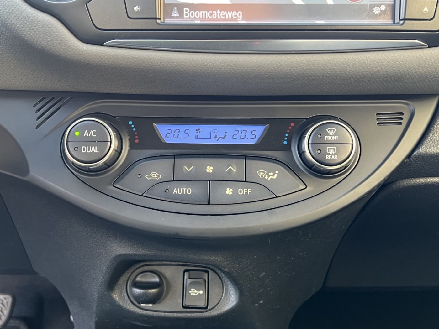 Foto van Toyota Toyota Yaris Hybrid