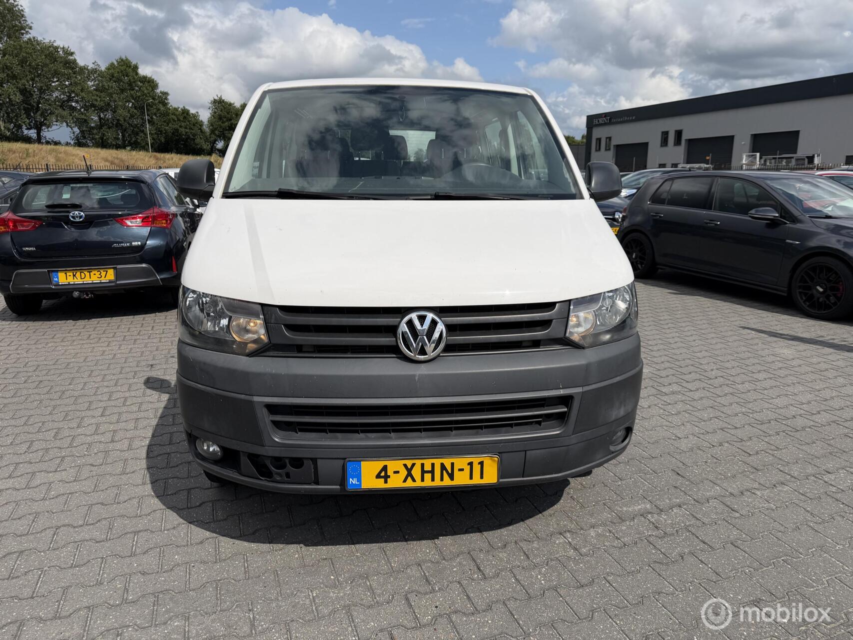 Volkswagen Kombi 2.0 TDI L1H1 Trendline Baseline 2014 - voorkant