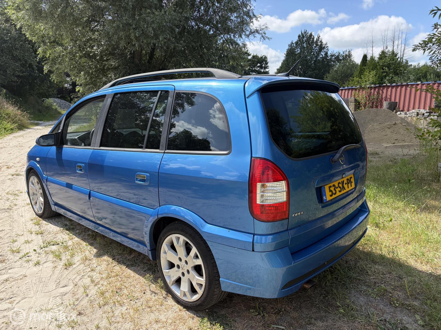 Foto van Opel Zafira-a