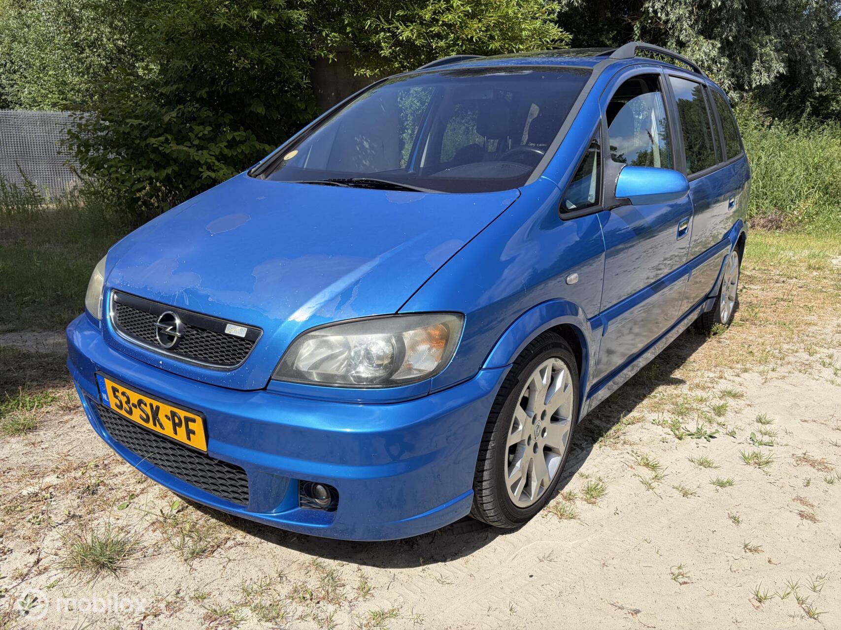 Foto van Opel Zafira-a