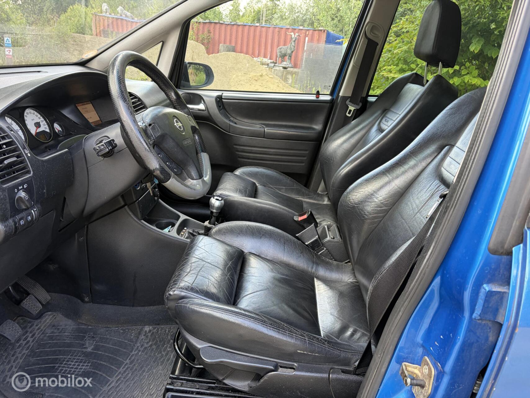 Foto van Opel Zafira-a