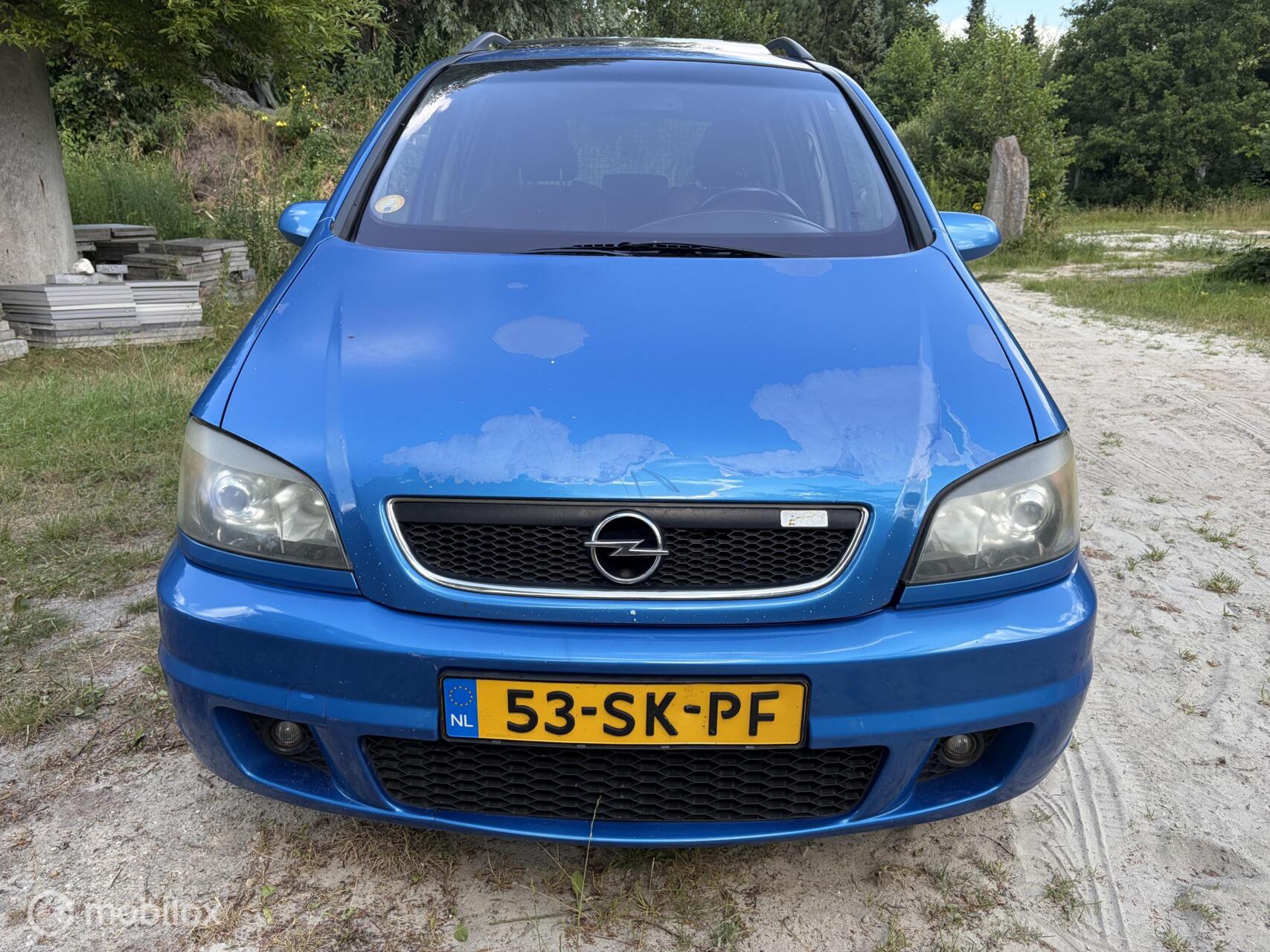 Foto van Opel Zafira-a