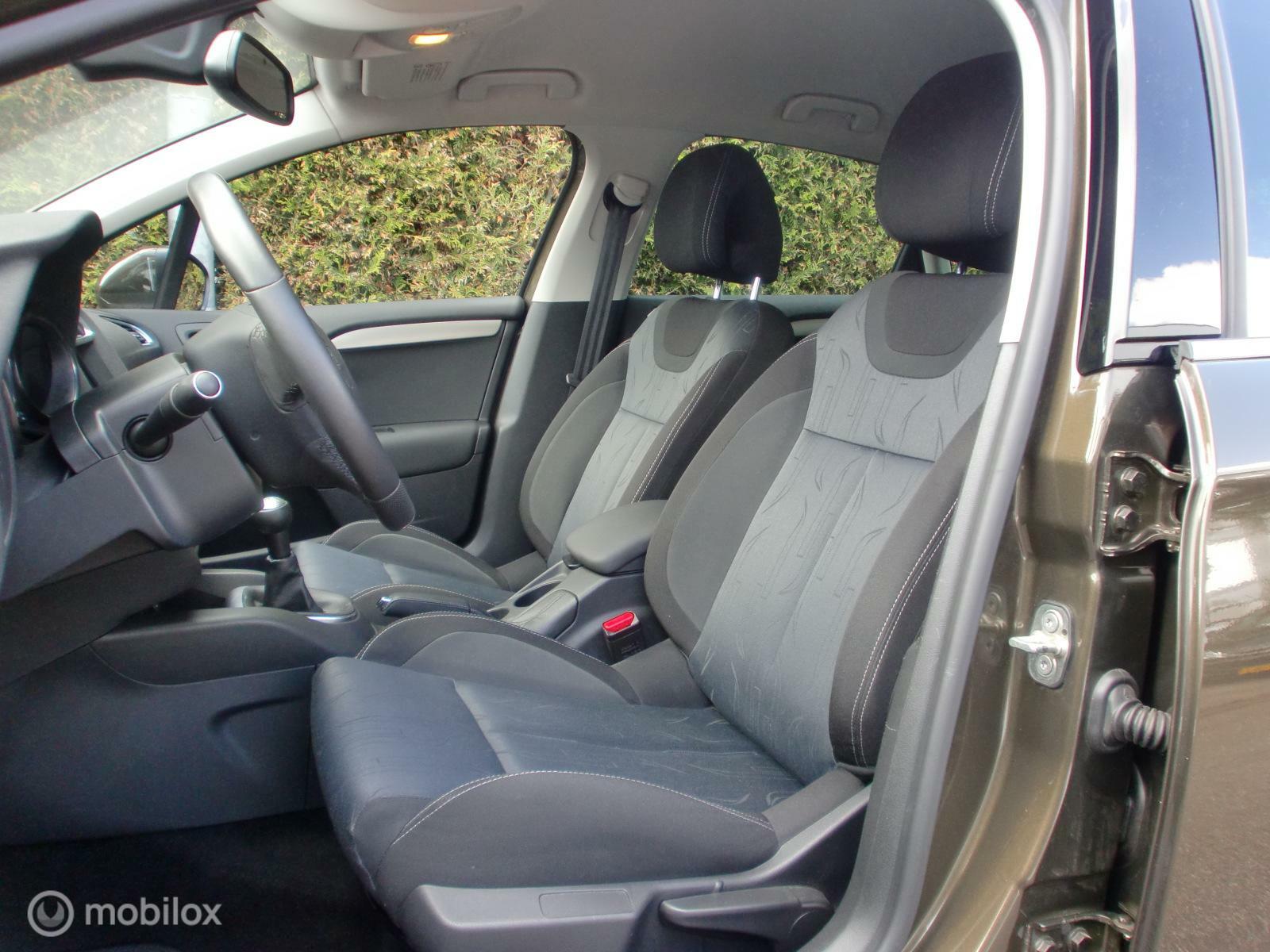 Foto van Citroen C4