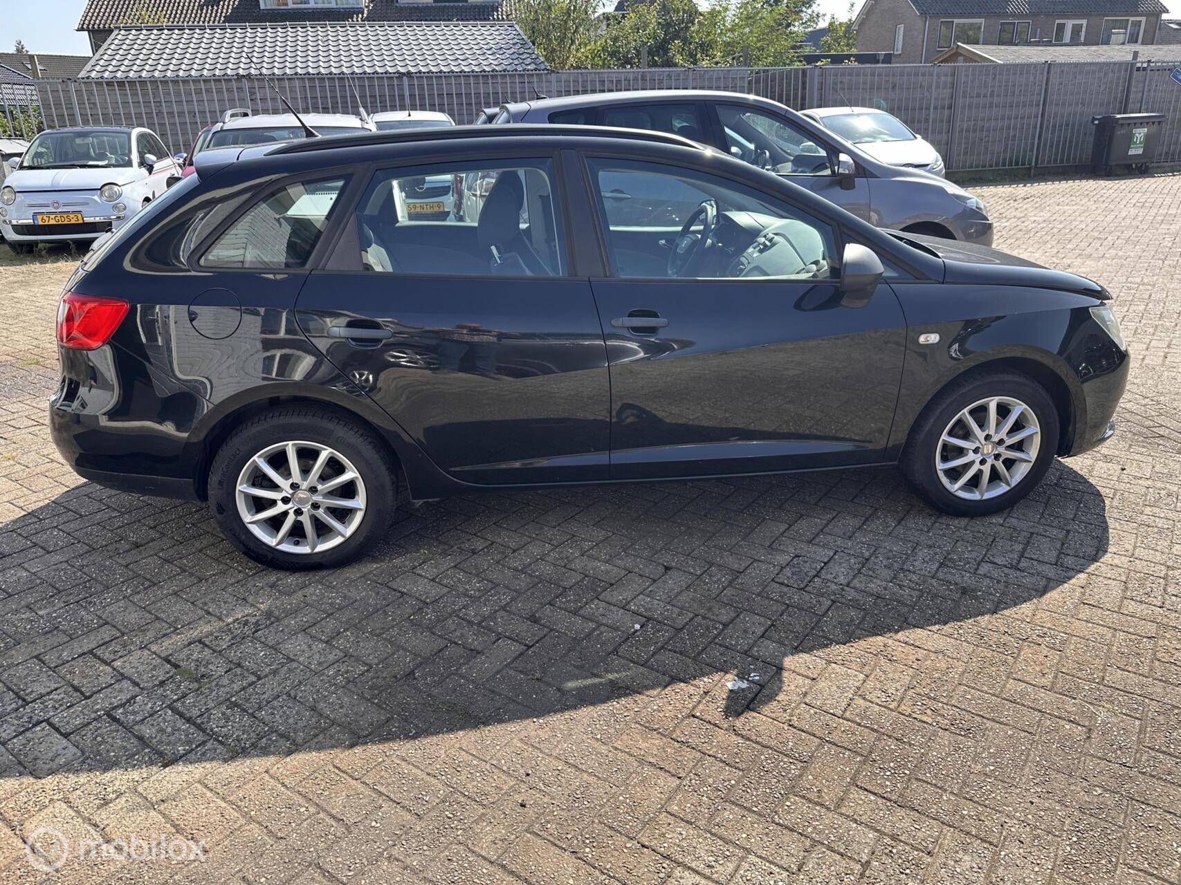 Foto van Seat Ibiza ST