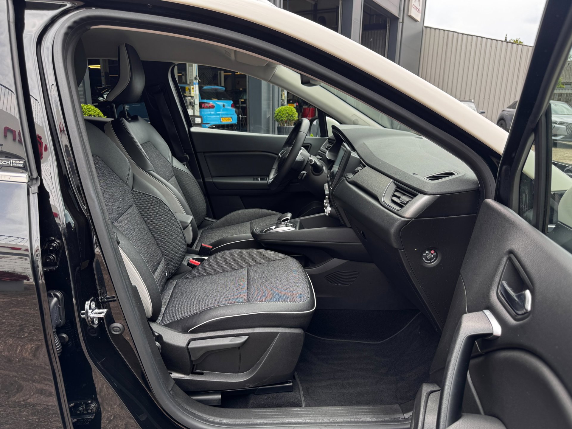 Foto van Renault Captur (e-tech Plug-in Hybrid)
