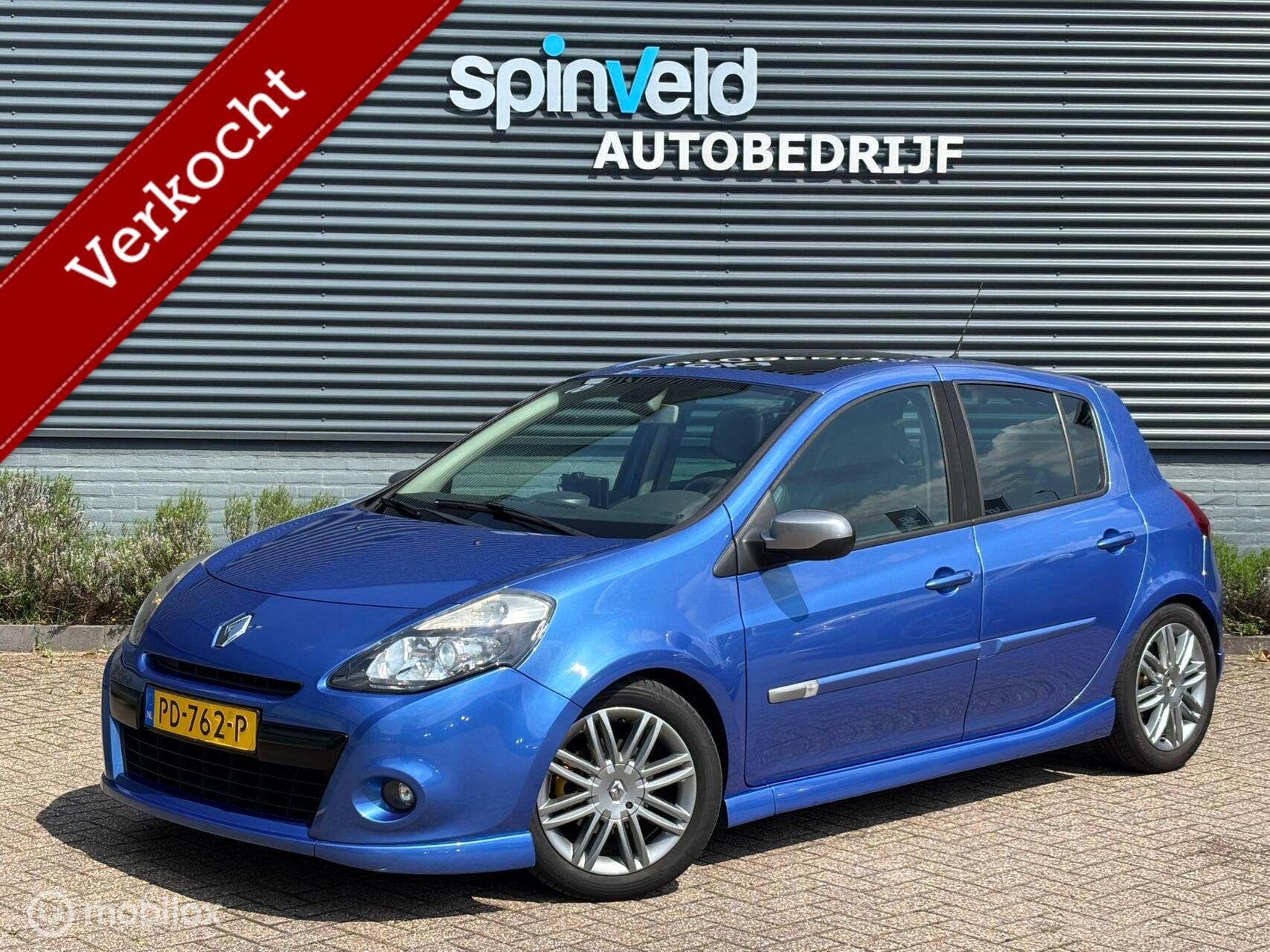 Renault Clio 1.6 GT - Panoramadak - Carplay - Trekhaak - 2011 - voorkant