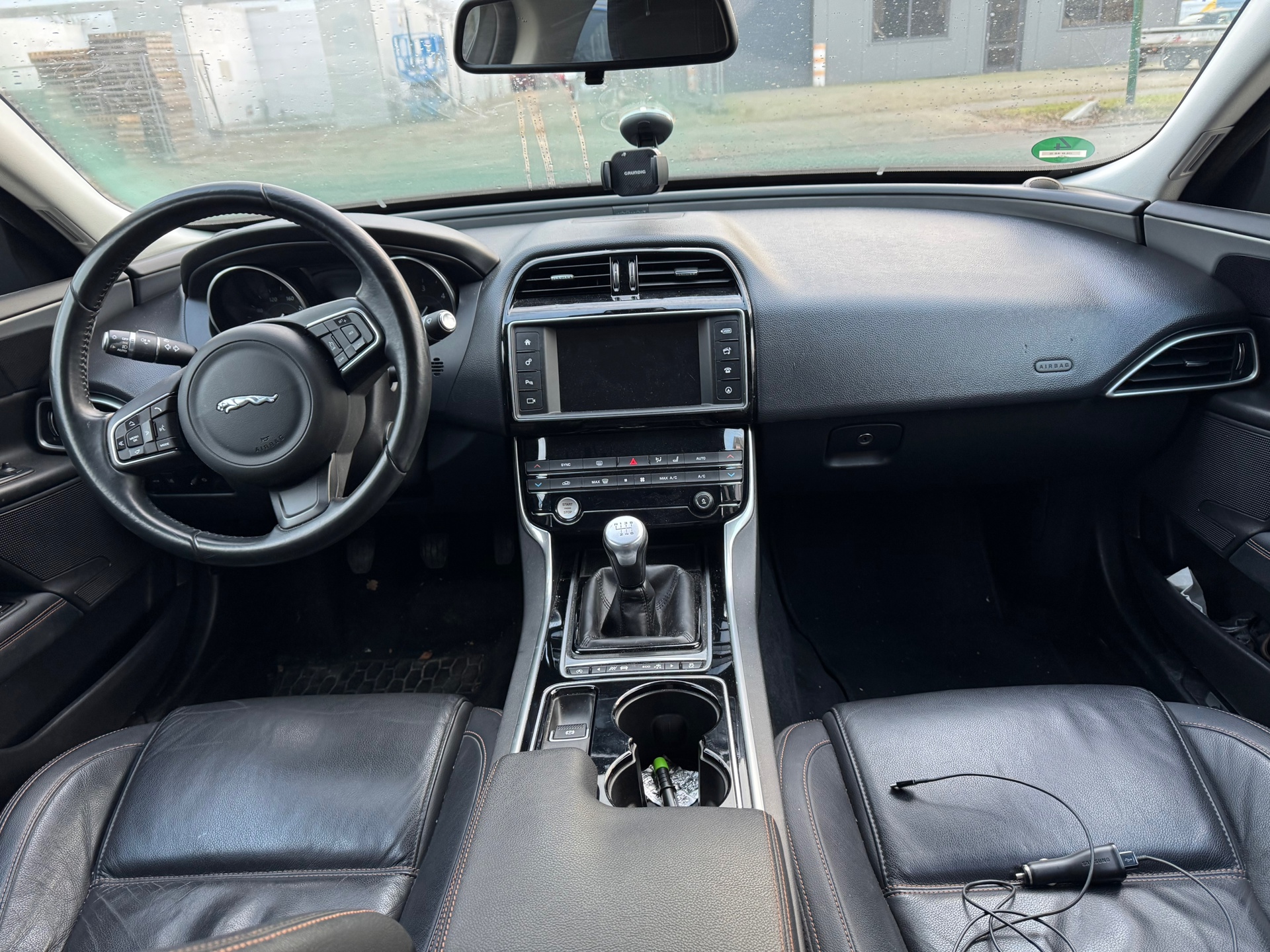 Foto van Jaguar Jaguar Xe