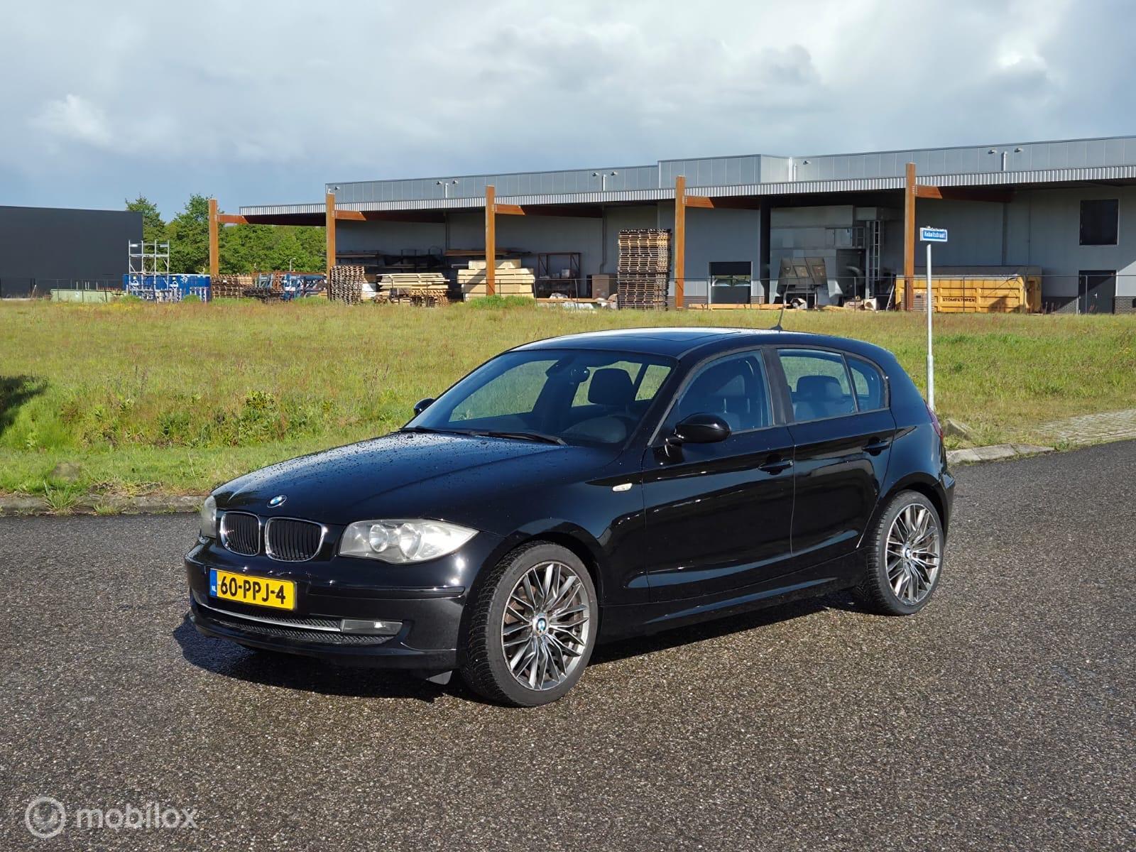 BMW 1er Reihe 118i Executive Clima / Cruise / Schuifdak / Apk 2007 - voorkant