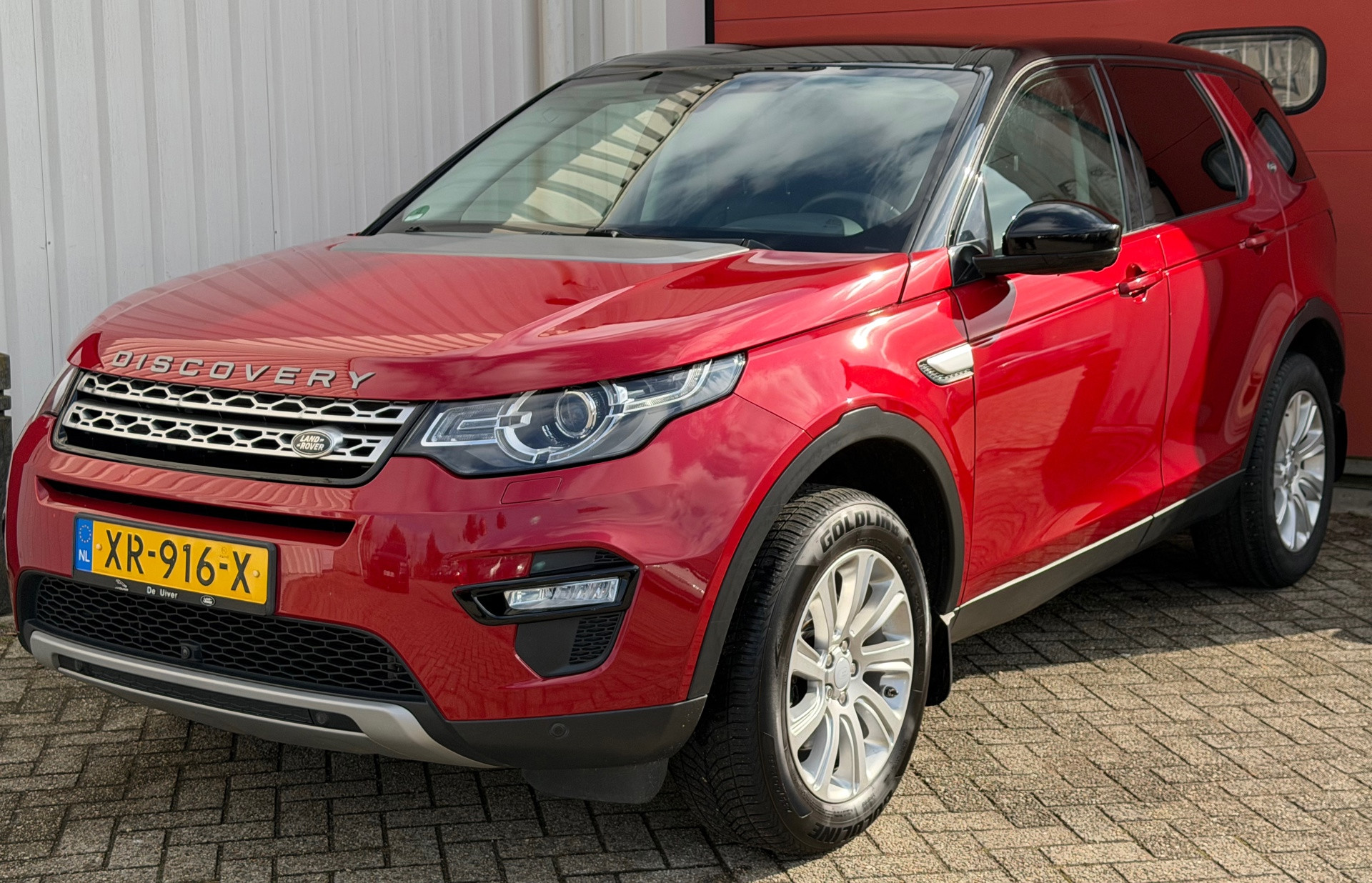 Land Rover Discovery Sport 2.0 TD4 Urban Series SE Dynamic Automaat Pano 2016 - voorkant