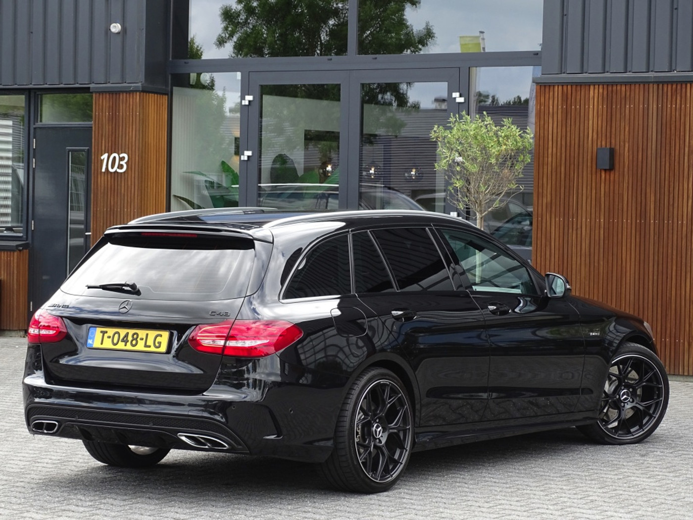 Foto van Mercedes-Benz C 450 4Matic