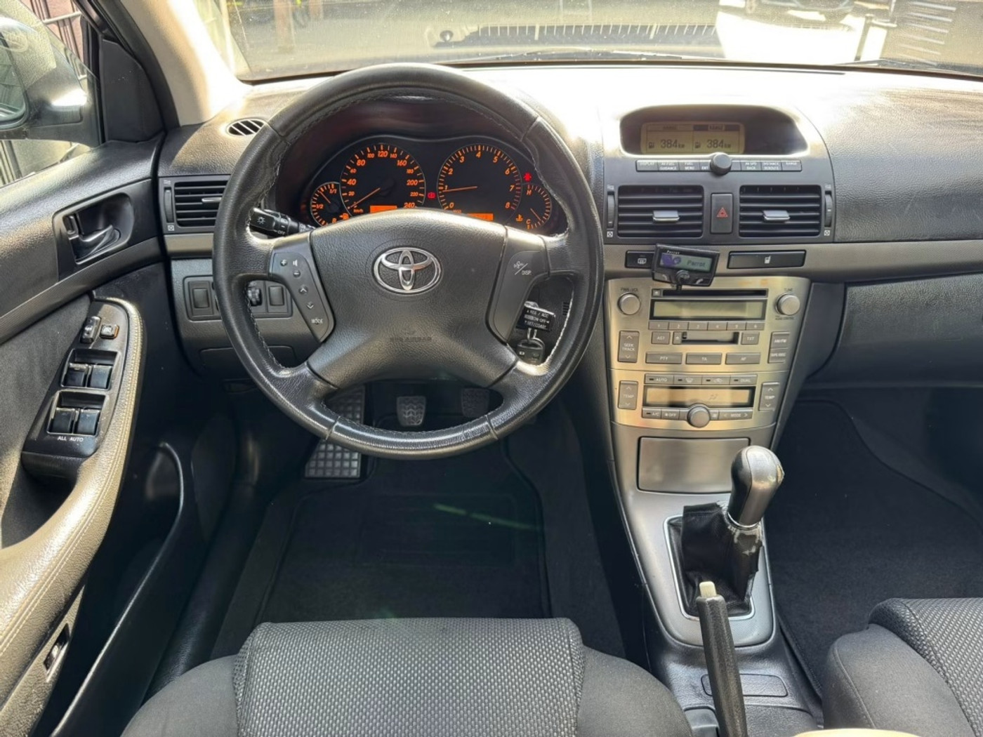 Foto van Toyota Toyota Avensis
