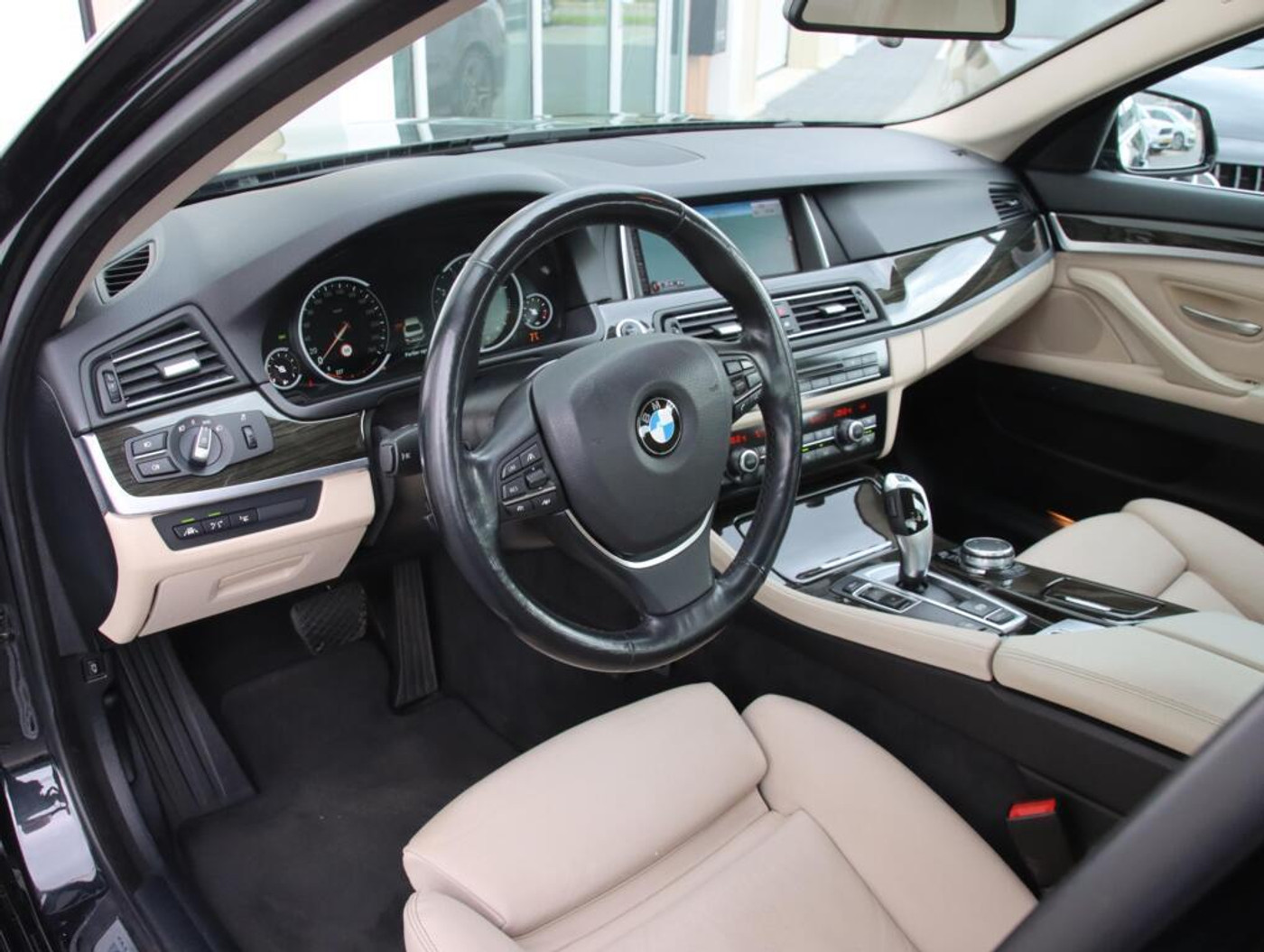 Foto van BMW 528i
