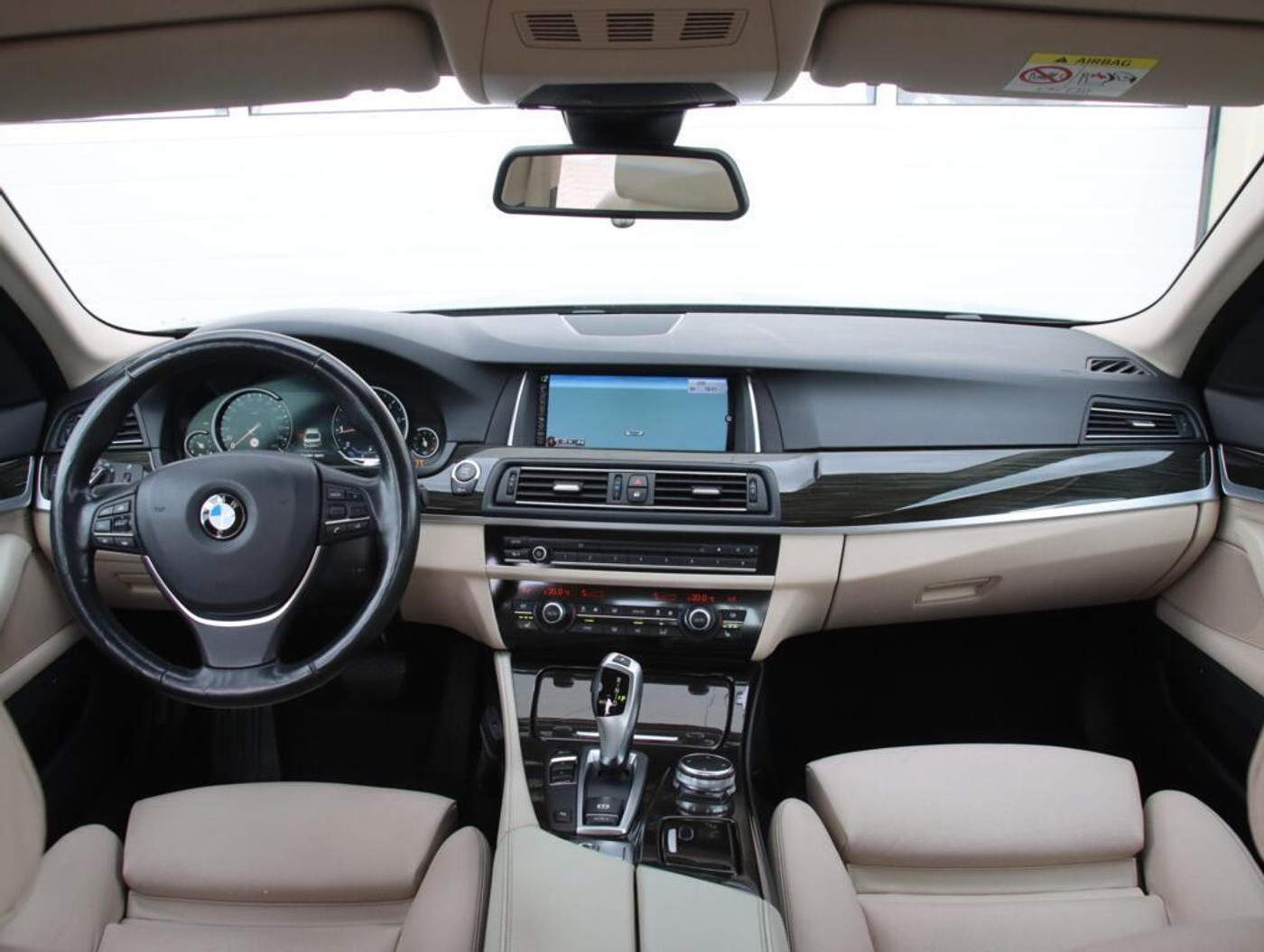 Foto van BMW 528i