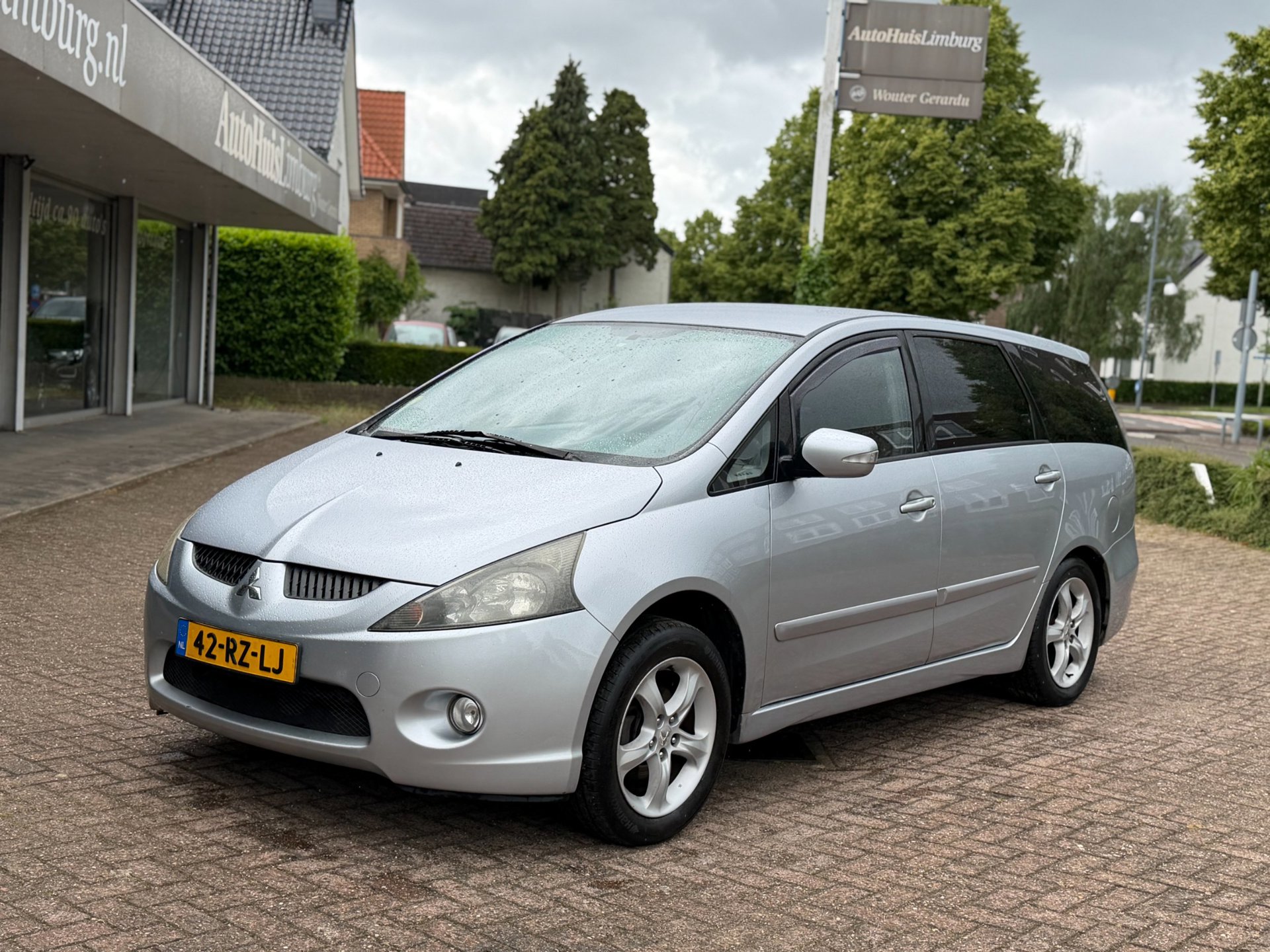 Foto van Mitsubishi Mitsubishi Grandis