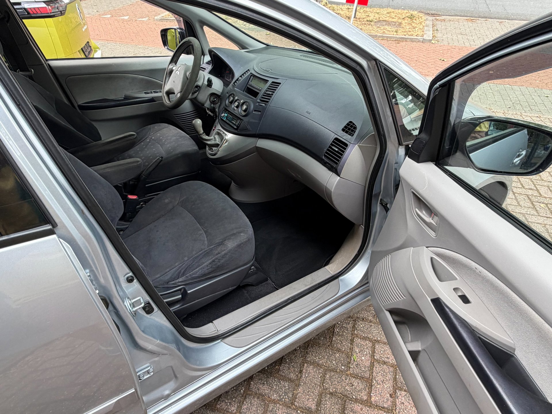 Foto van Mitsubishi Mitsubishi Grandis