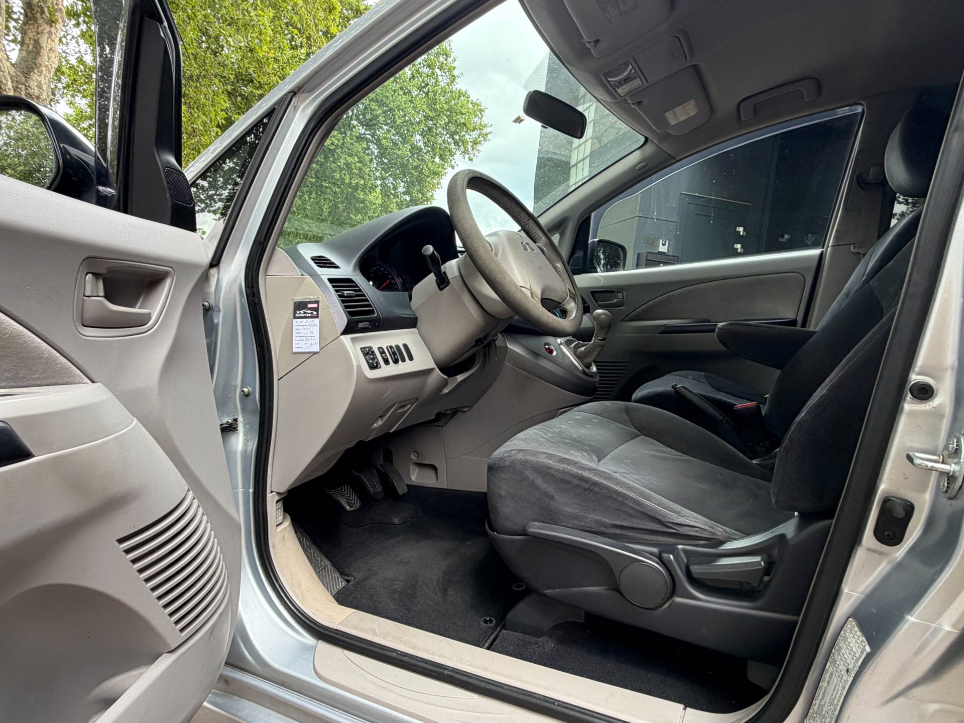 Foto van Mitsubishi Mitsubishi Grandis