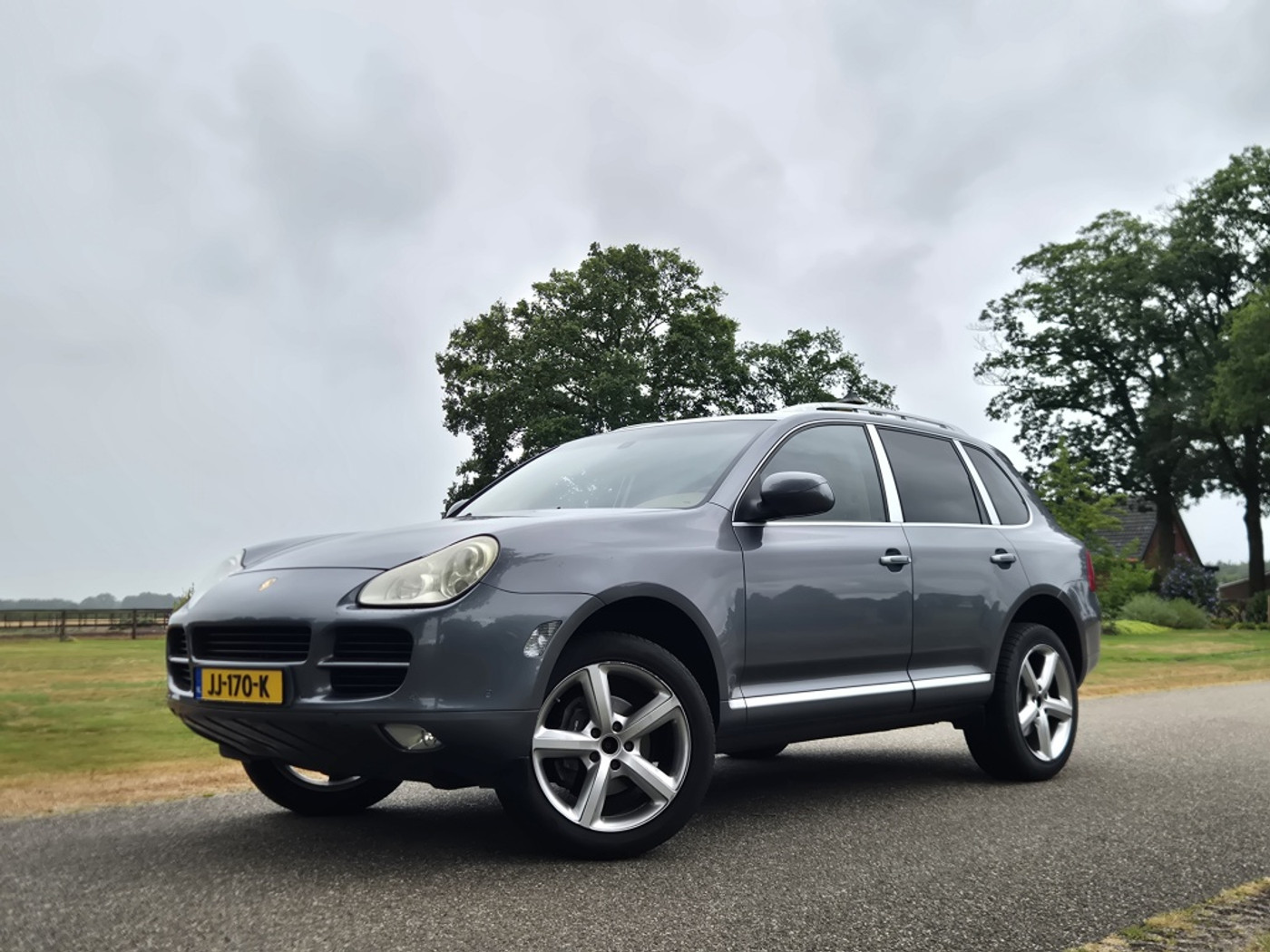 Porsche Cayenne 3.2 2004 - voorkant