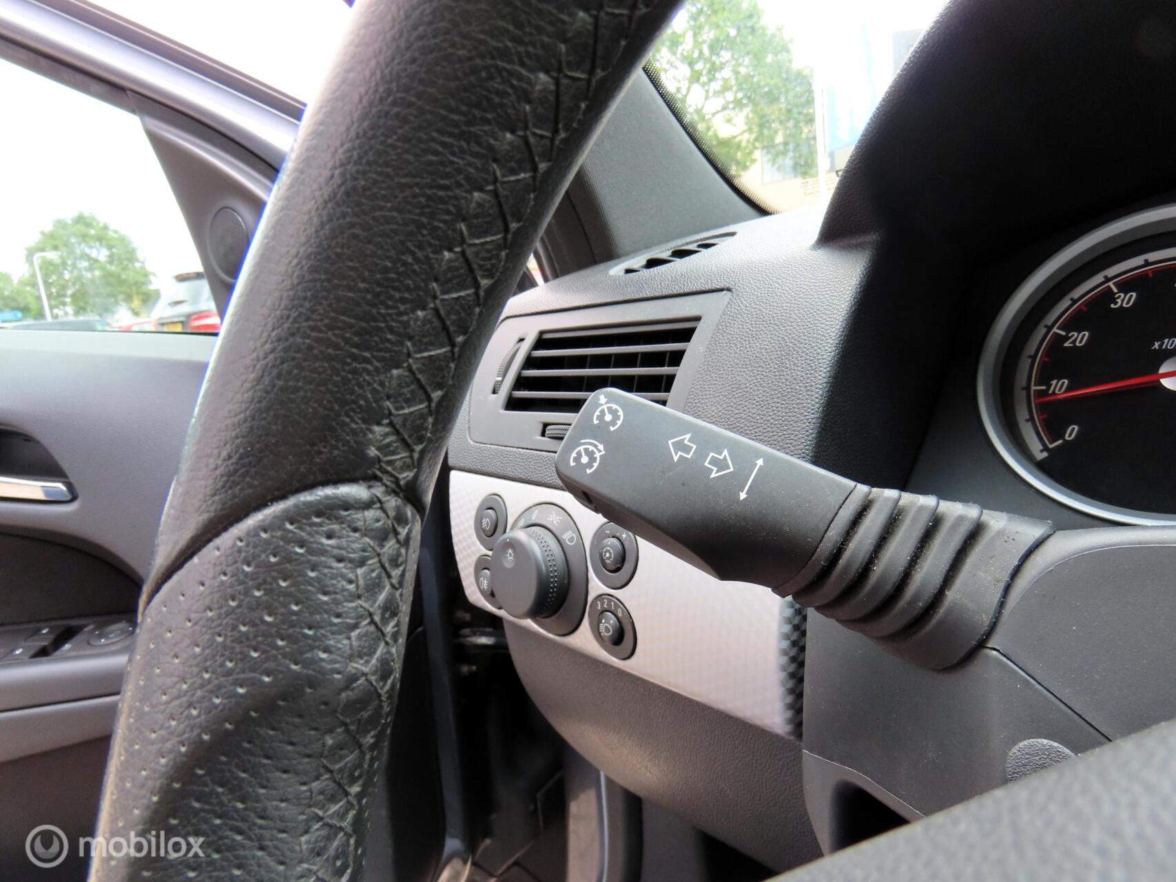 Foto van Opel Astra GTC