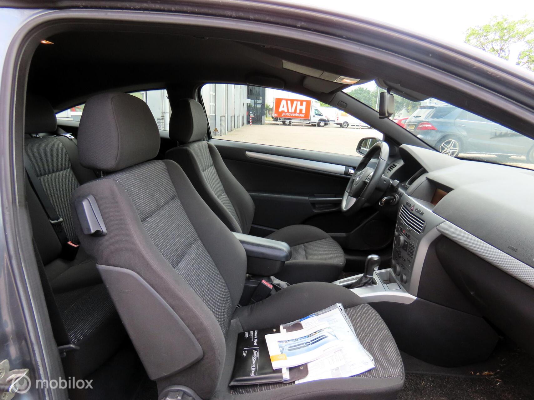 Foto van Opel Astra GTC