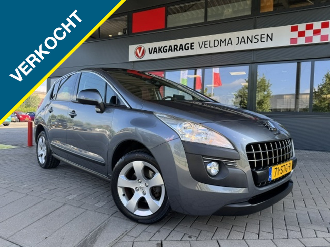 Peugeot 3008 1.6 THP 157 PK ACTIVE + PANODAK/ECC/PDC/NAVI/LMV 2012 - voorkant