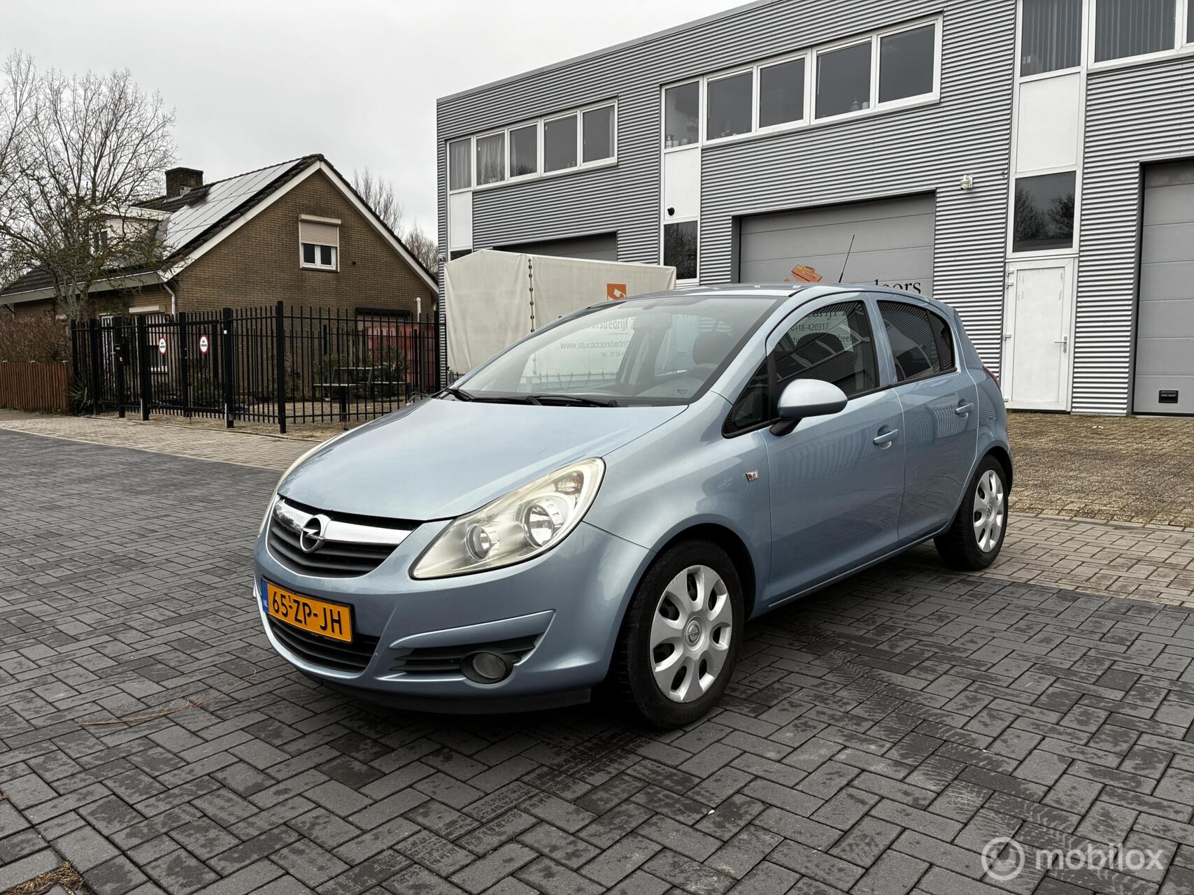 Opel Corsa 1.2-16V Enjoy Airco Cruise NAP ! 2008 - voorkant