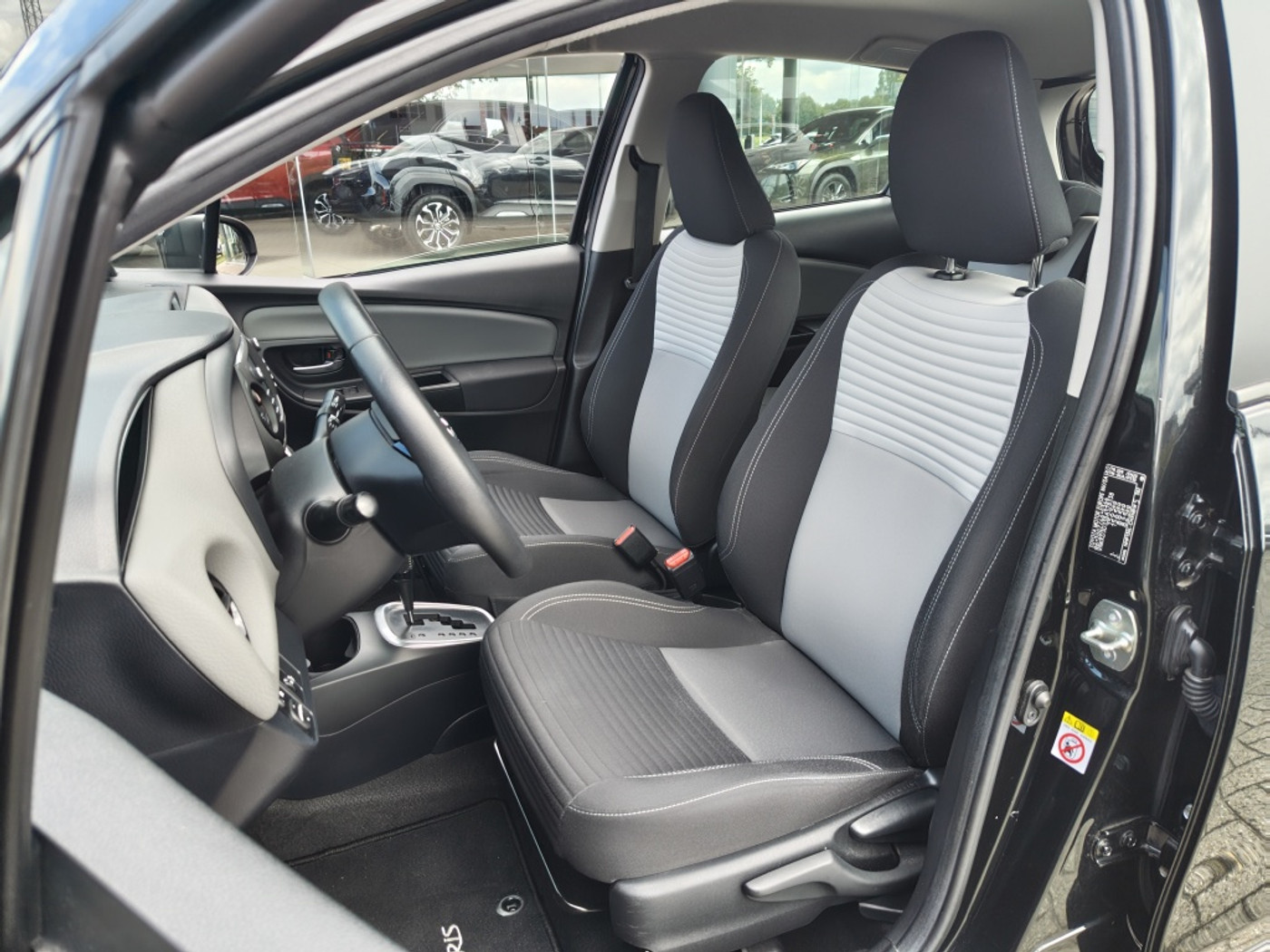 Foto van Toyota Toyota Yaris Hybrid