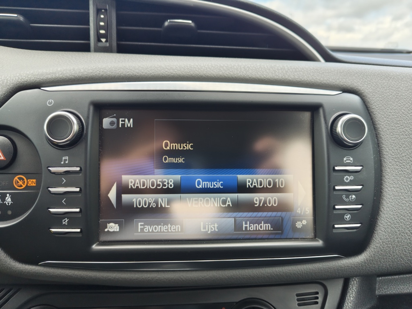 Foto van Toyota Toyota Yaris Hybrid