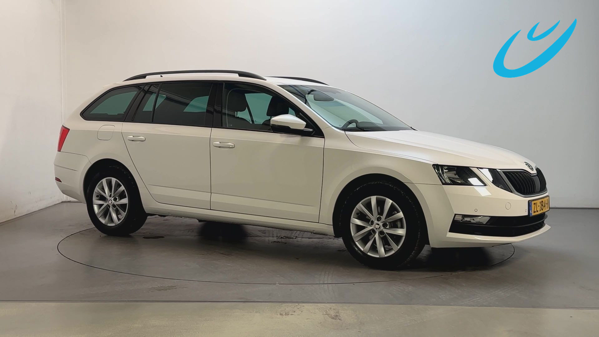 Skoda Octavia 1.0 TSI DSG Greentech Ambition Business Camera Trekhaak Camera Navigatie DAB+ 2019 - voorkant
