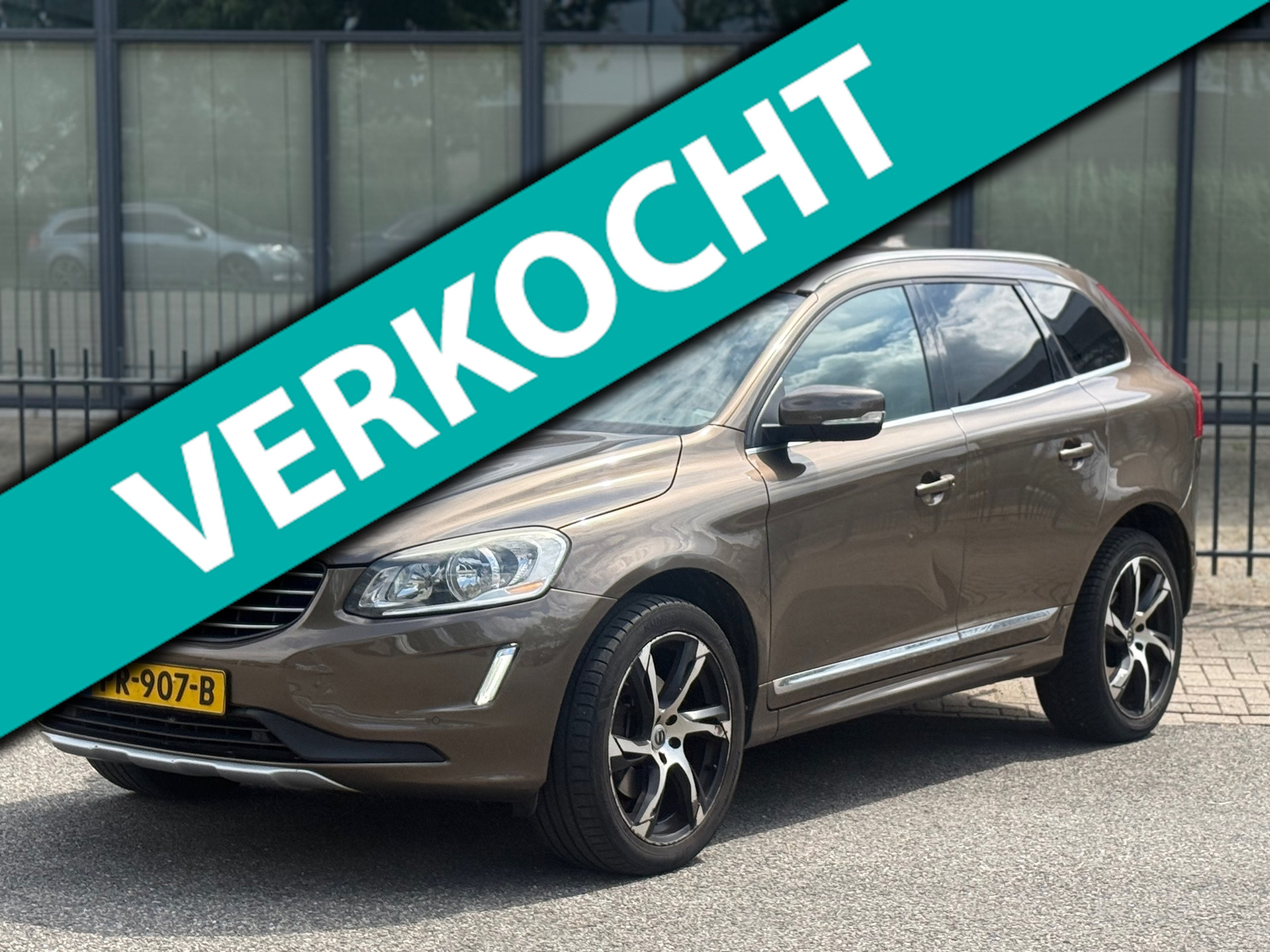 Volvo Xc60 2.0 D4 FWD Summum / Leer 2014 - voorkant