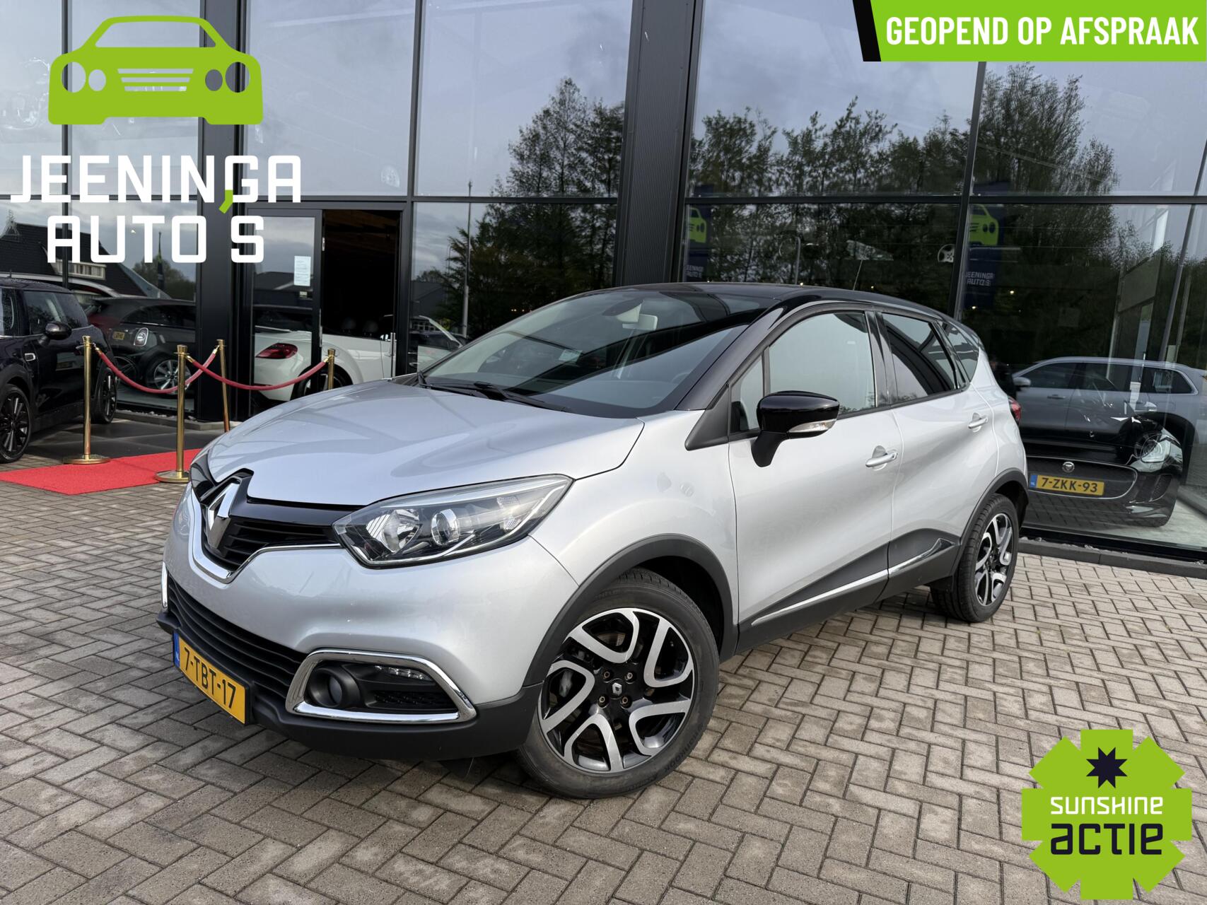 Renault Captur TCe 120 EDC Dynamique|Camera|PDC|Navi 2014 - voorkant