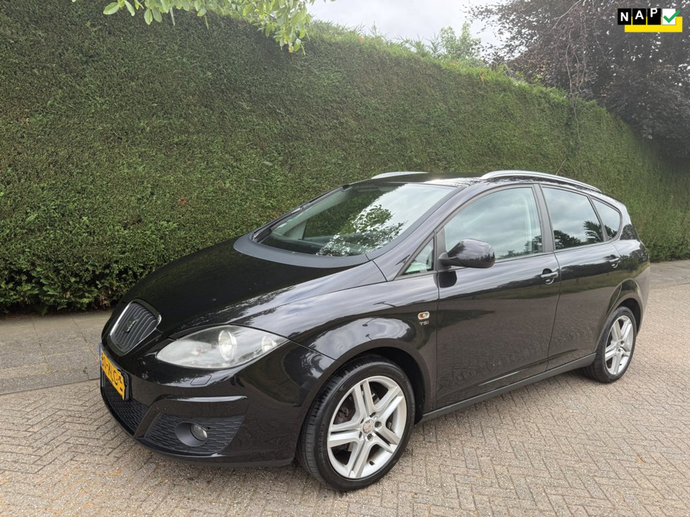 Seat Altea XL 1.4 TSI / PDC/AIRCO/STOELVERW. APK Mei 27 2010 - voorkant
