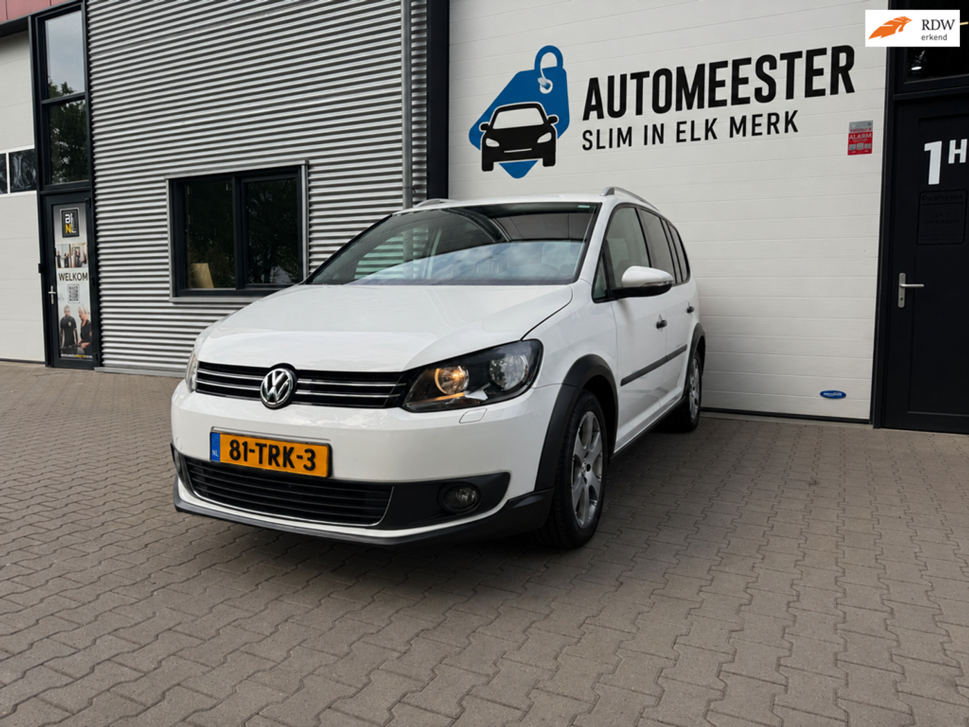 Volkswagen Touran 1.4 TSI Cross-NWE distri ketting-NWE banden-Airco-NWE apk- 2011 - voorkant