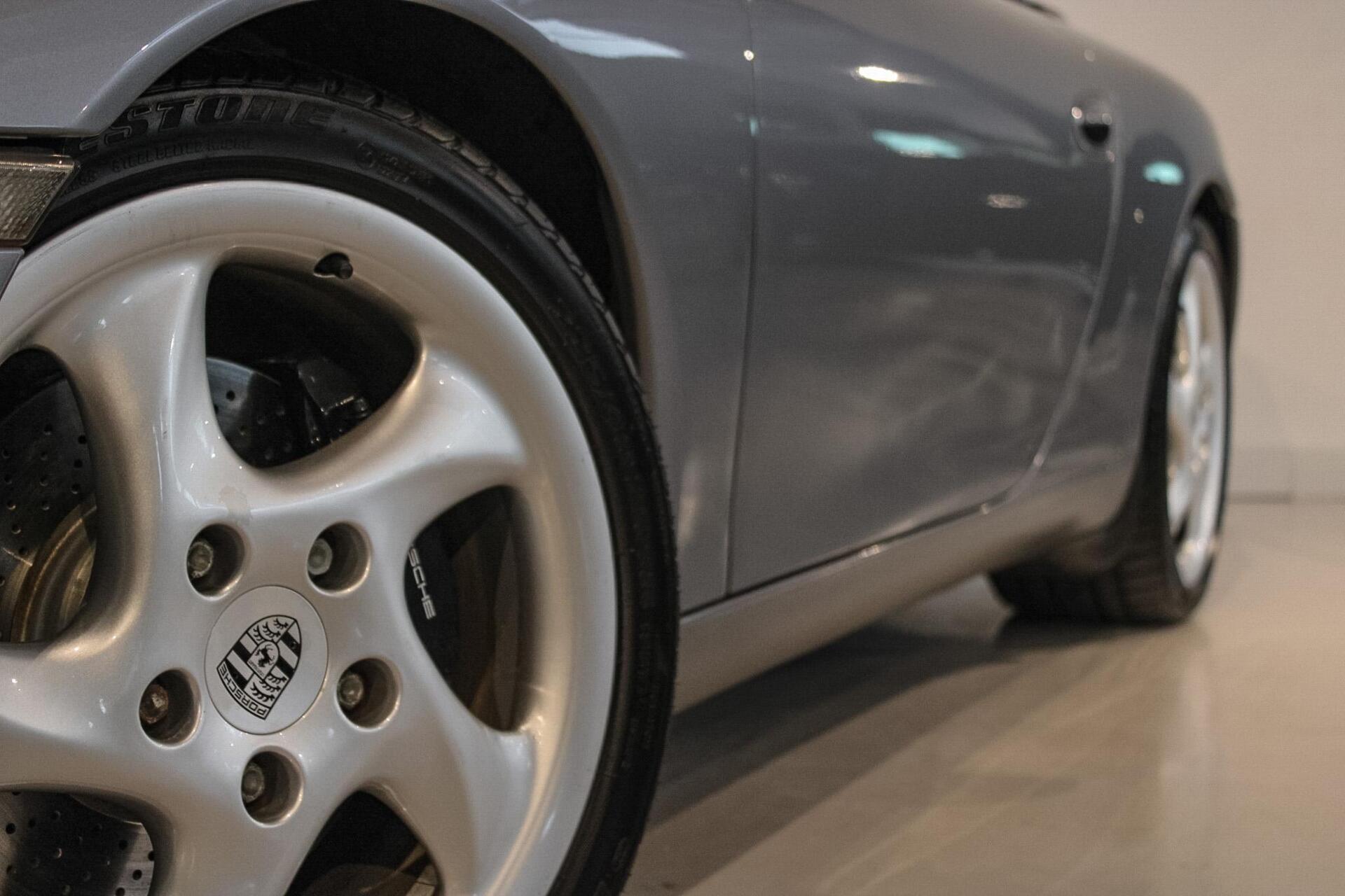 Foto van Porsche 911 Carrera